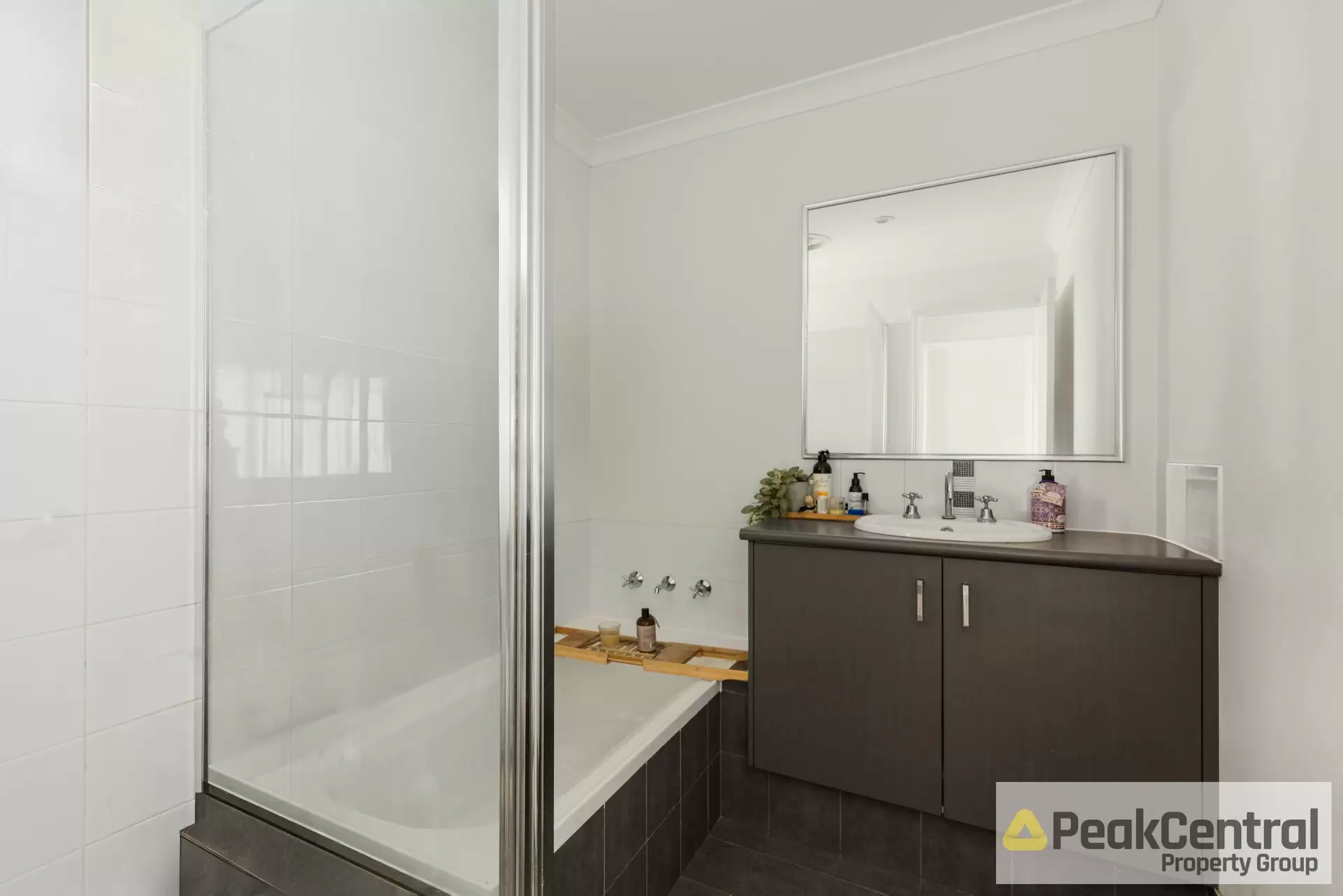 26 Thundelarra Drive, Golden Bay Leased by Peak Central Property Group - image 1
