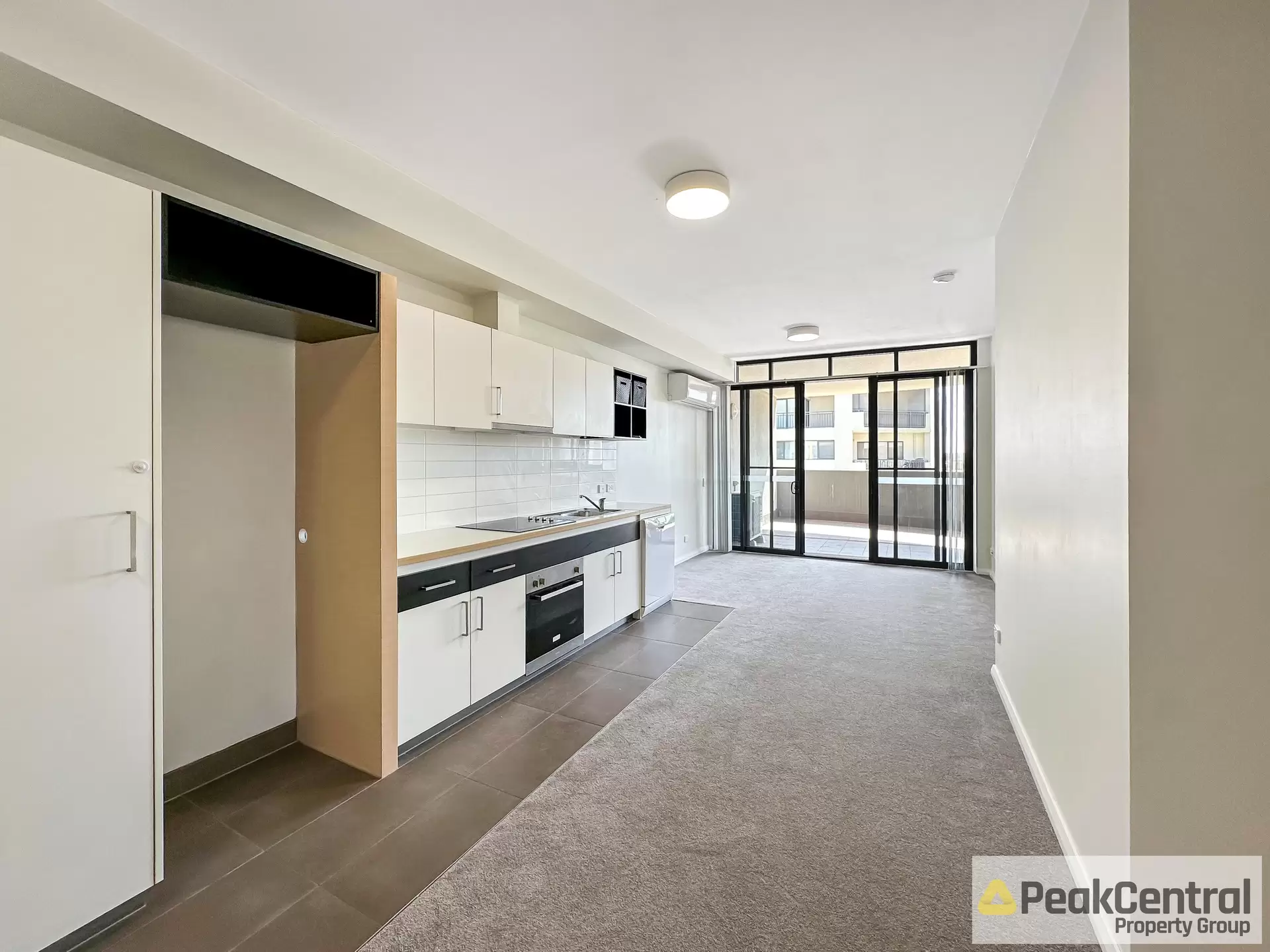 11/20 Signal Terrace, Cockburn Central Leased by Peak Central Property Group - image 1