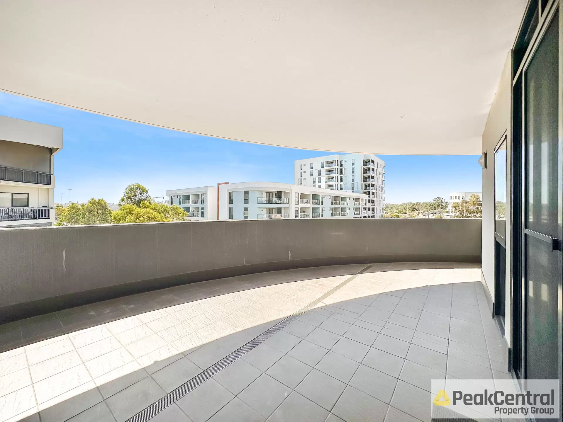 11/20 Signal Terrace, Cockburn Central Leased by Peak Central Property Group - image 1