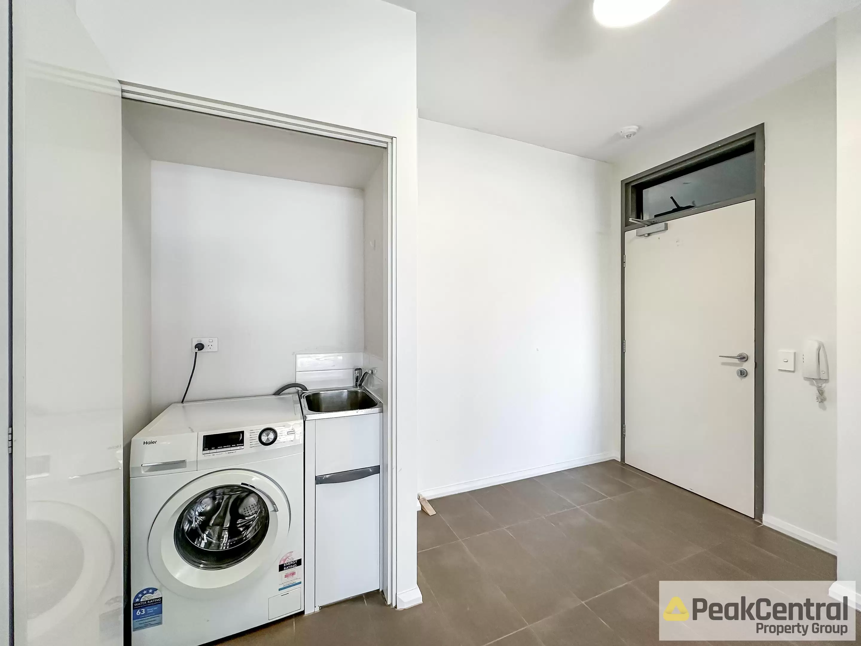 11/20 Signal Terrace, Cockburn Central Leased by Peak Central Property Group - image 10