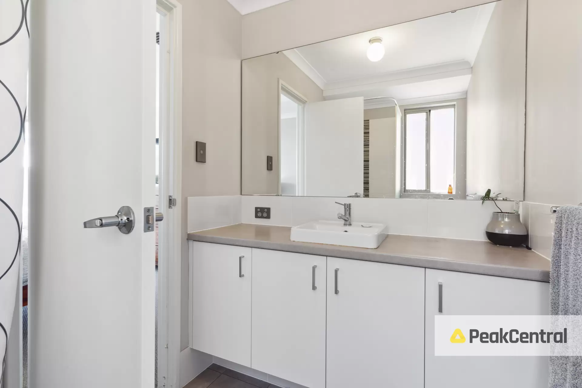 52 Sunstone Boulevard, Treeby Sold by Peak Central Property Group - image 12