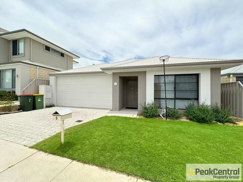 9 Fragrant Street, Hammond Park Leased by Peak Central Property Group