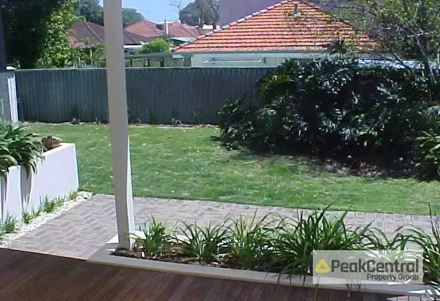 20 King Street, Kensington Leased by Peak Central Property Group - image 5