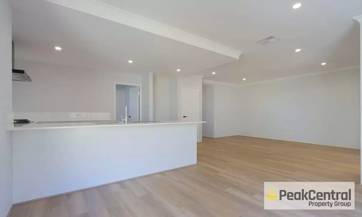 2/22 Angus Avenue, Spearwood Leased by Peak Central Property Group - image 2