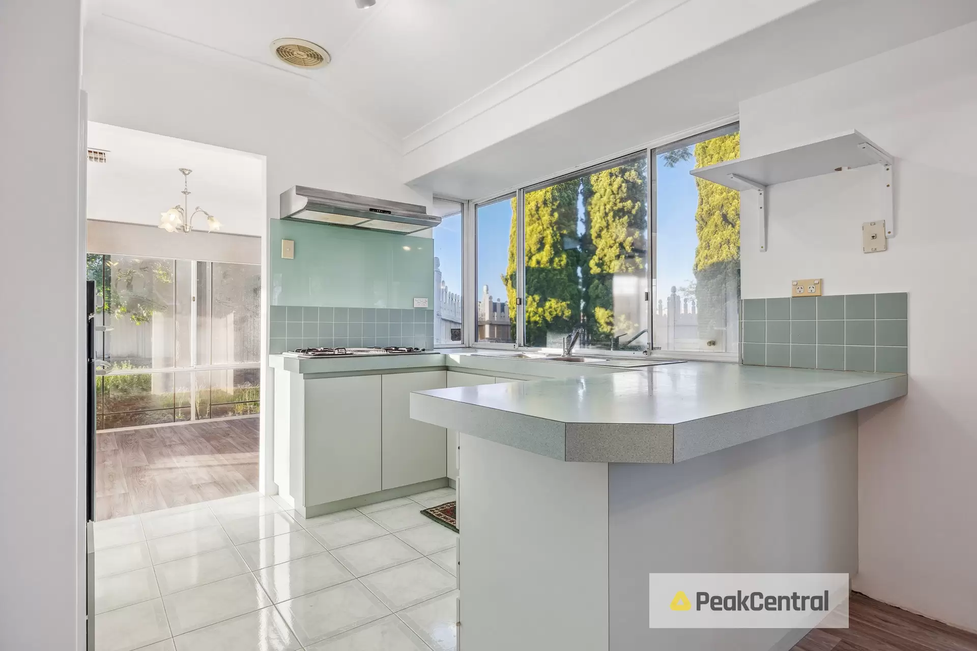 6 Towncentre Drive, Thornlie Leased by Peak Central Property Group - image 4