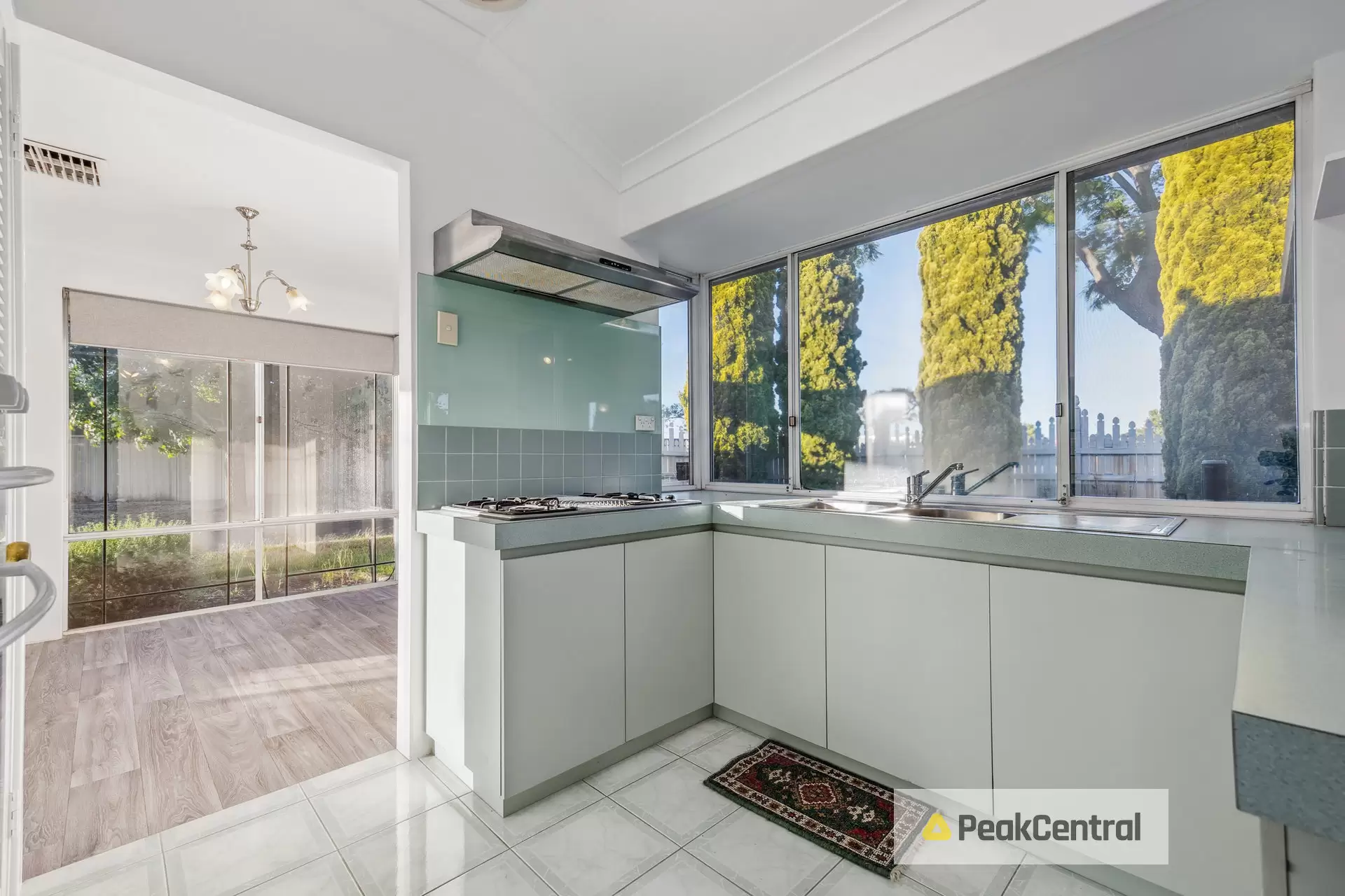 6 Towncentre Drive, Thornlie Leased by Peak Central Property Group - image 5