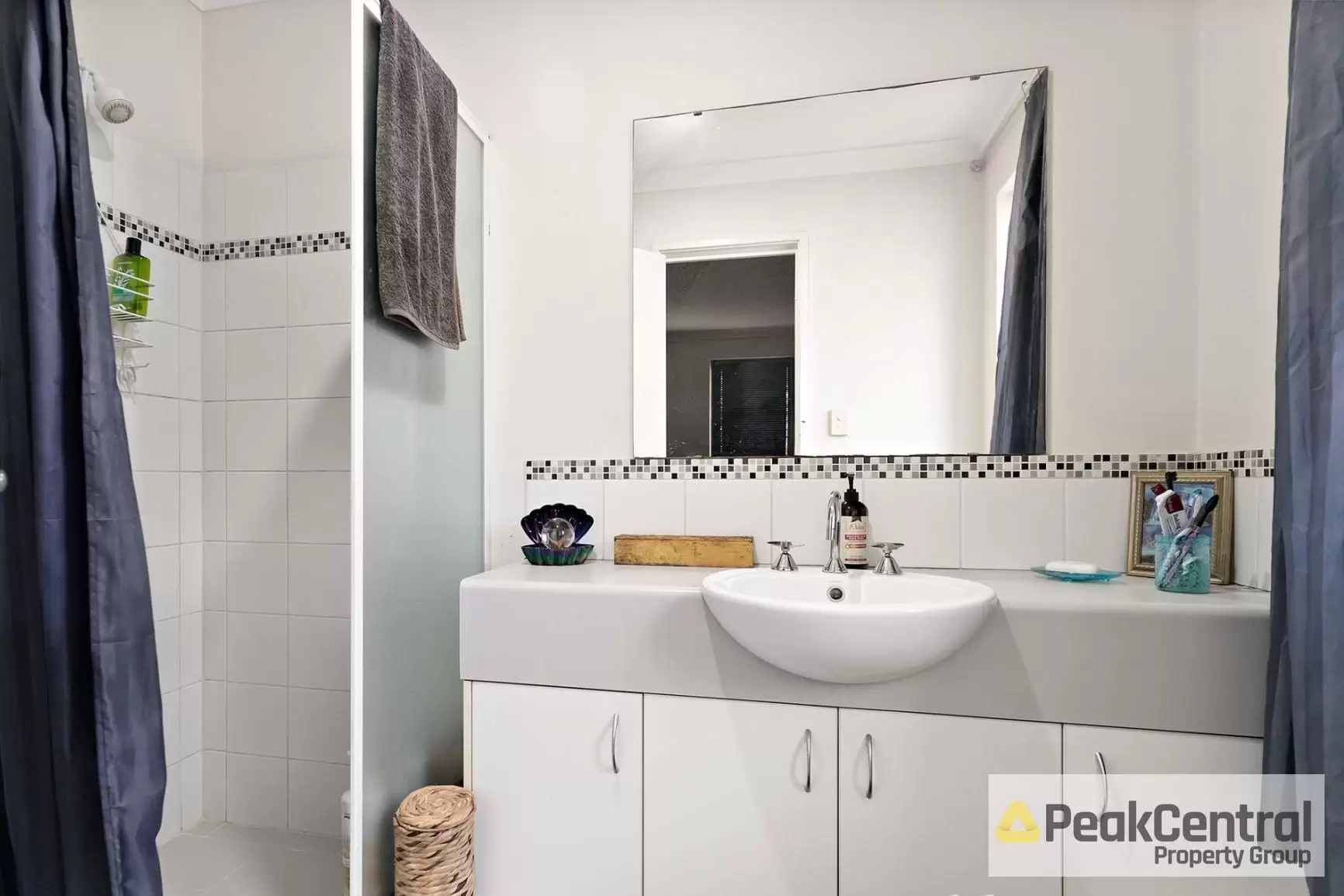 22 Menna Brace, Greenfields Leased by Peak Central Property Group - image 12