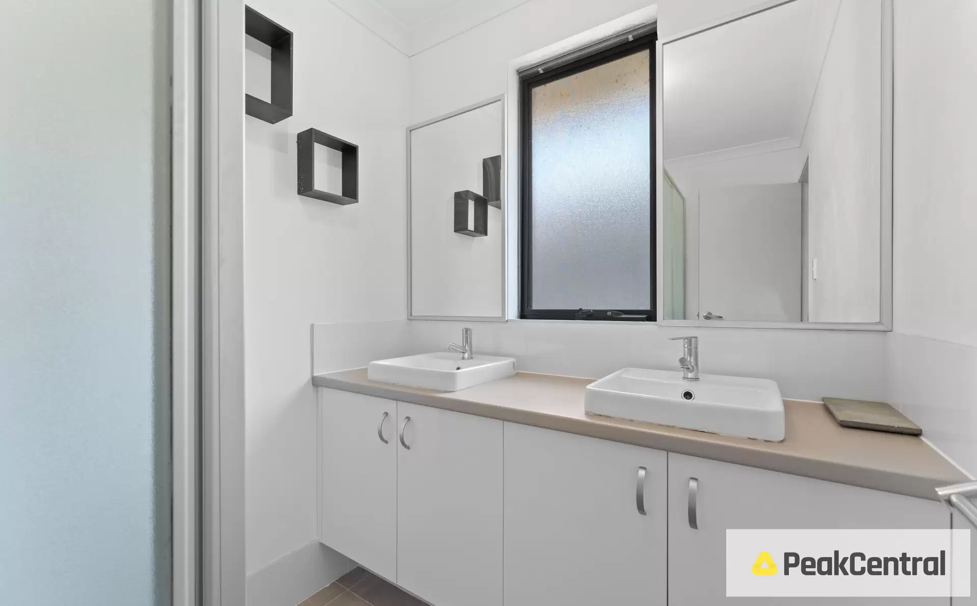 14 Enkindle Loop, Baldivis Leased by Peak Central Property Group - image 1