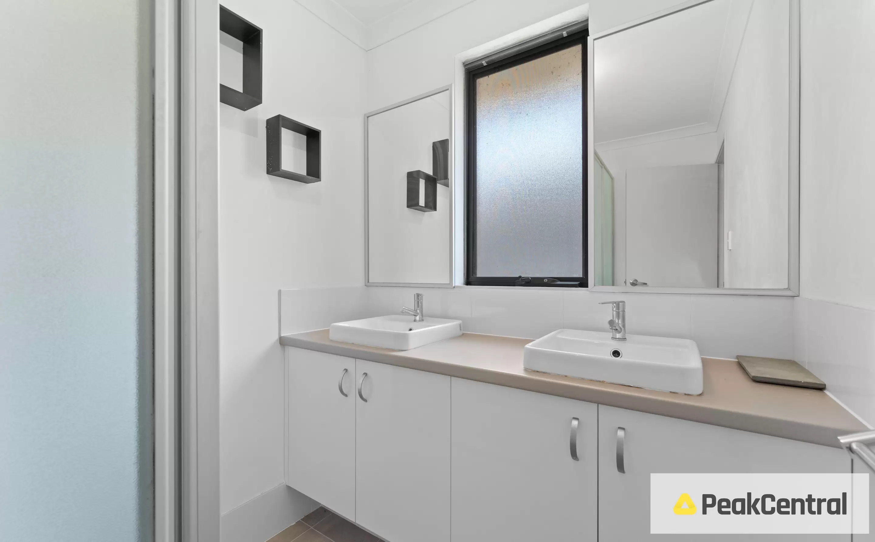 14 Enkindle Loop, Baldivis Leased by Peak Central Property Group - image 5