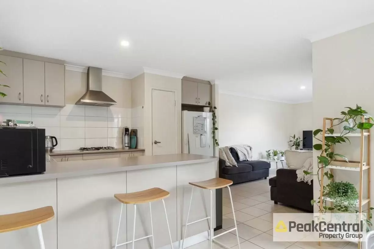 33 Adelong Avenue, Golden Bay Leased by Peak Central Property Group - image 4