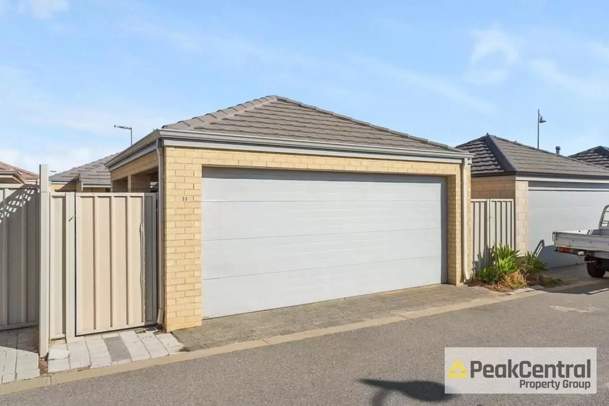 33 Adelong Avenue, Golden Bay Leased by Peak Central Property Group - image 2