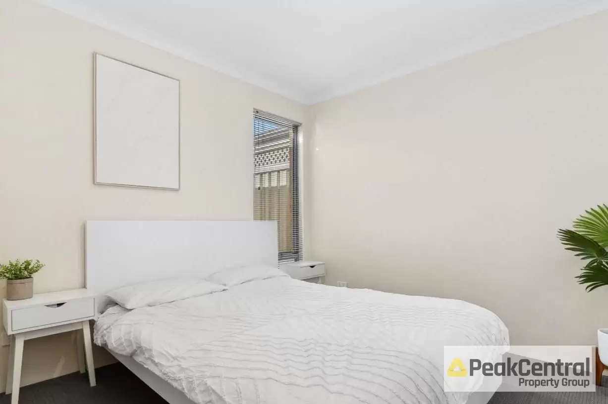 33 Adelong Avenue, Golden Bay Leased by Peak Central Property Group - image 9
