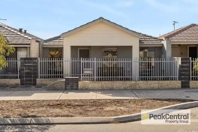 33 Adelong Avenue, Golden Bay For Lease by Peak Central Property Group