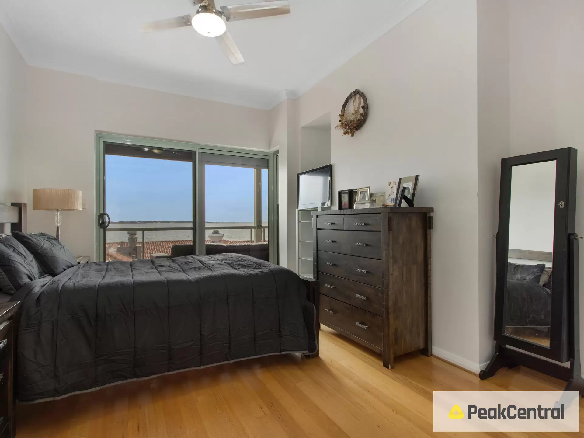 4/7 Railway Terrace, Rockingham Leased by Peak Central Property Group - image 1