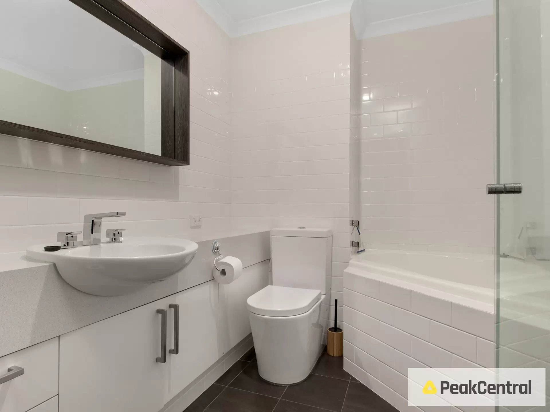 4/7 Railway Terrace, Rockingham Leased by Peak Central Property Group - image 1