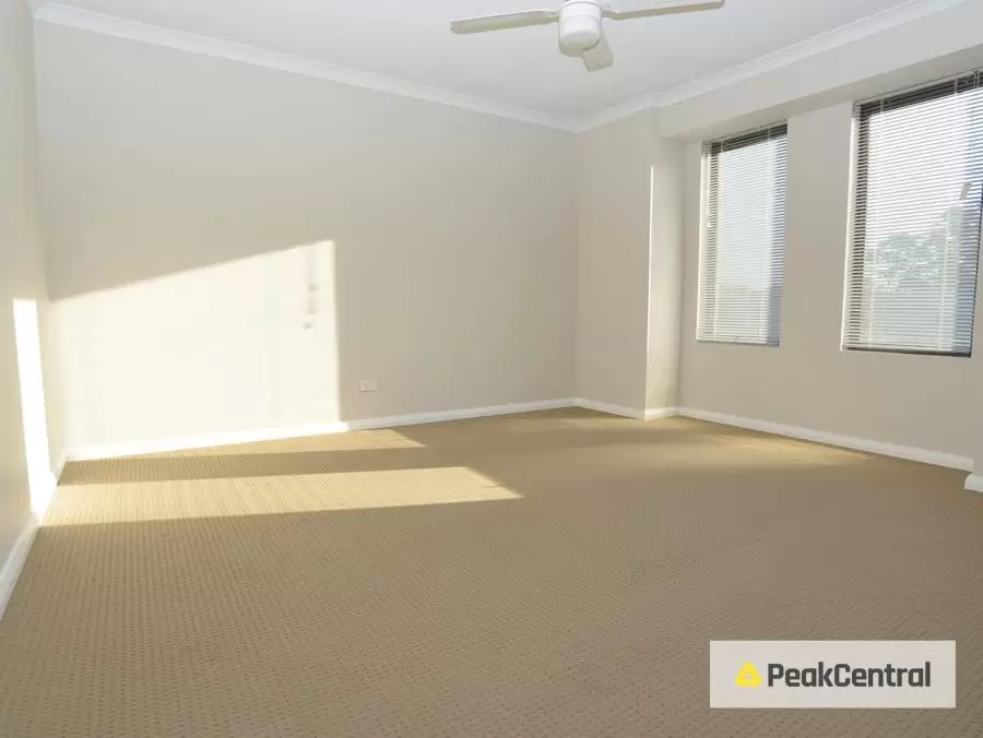54 Beckingham Parkway, Baldivis Sold by Peak Central Property Group - image 8