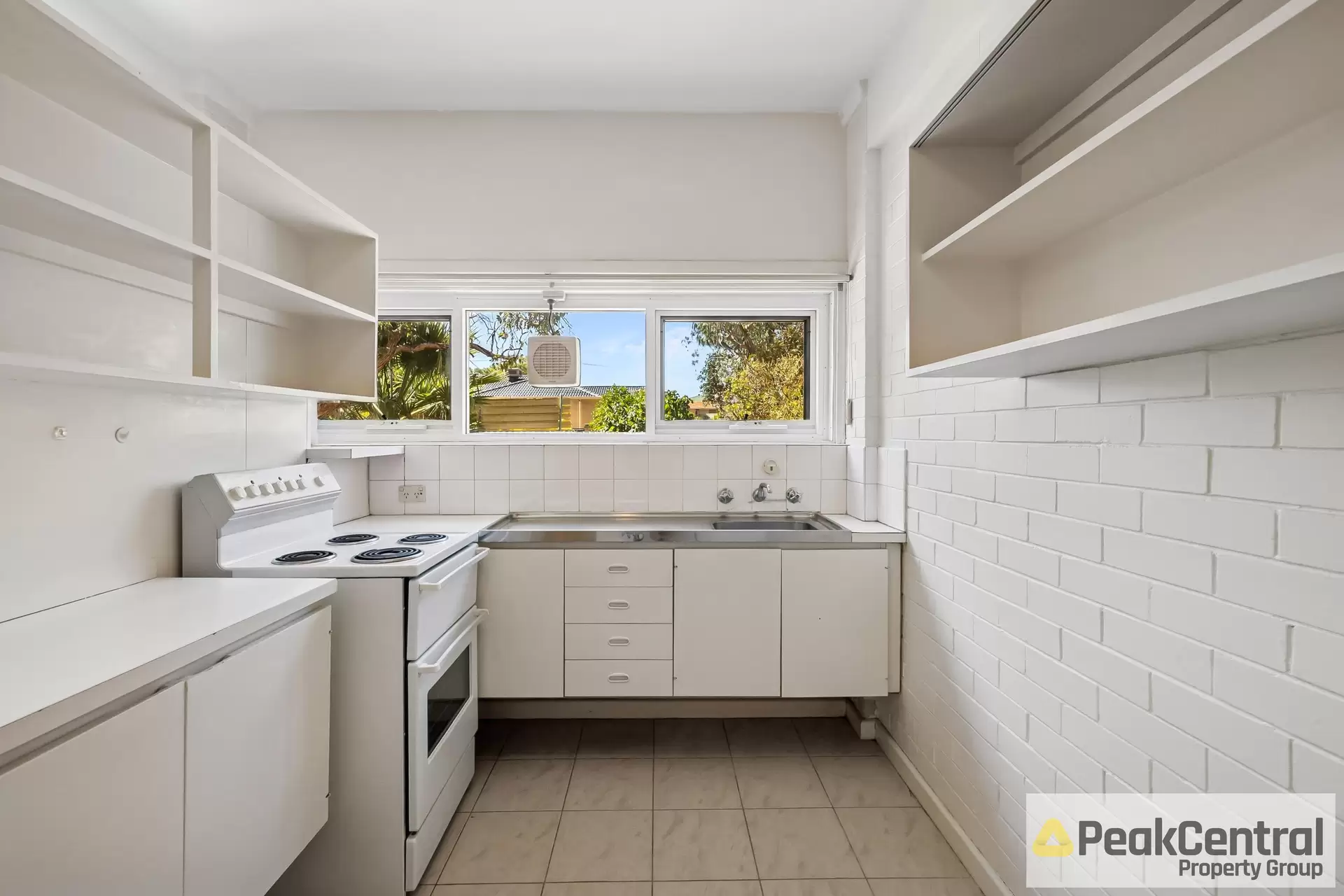 2/37 Paulik Way, Hamilton Hill For Sale by Peak Central Property Group - image 1