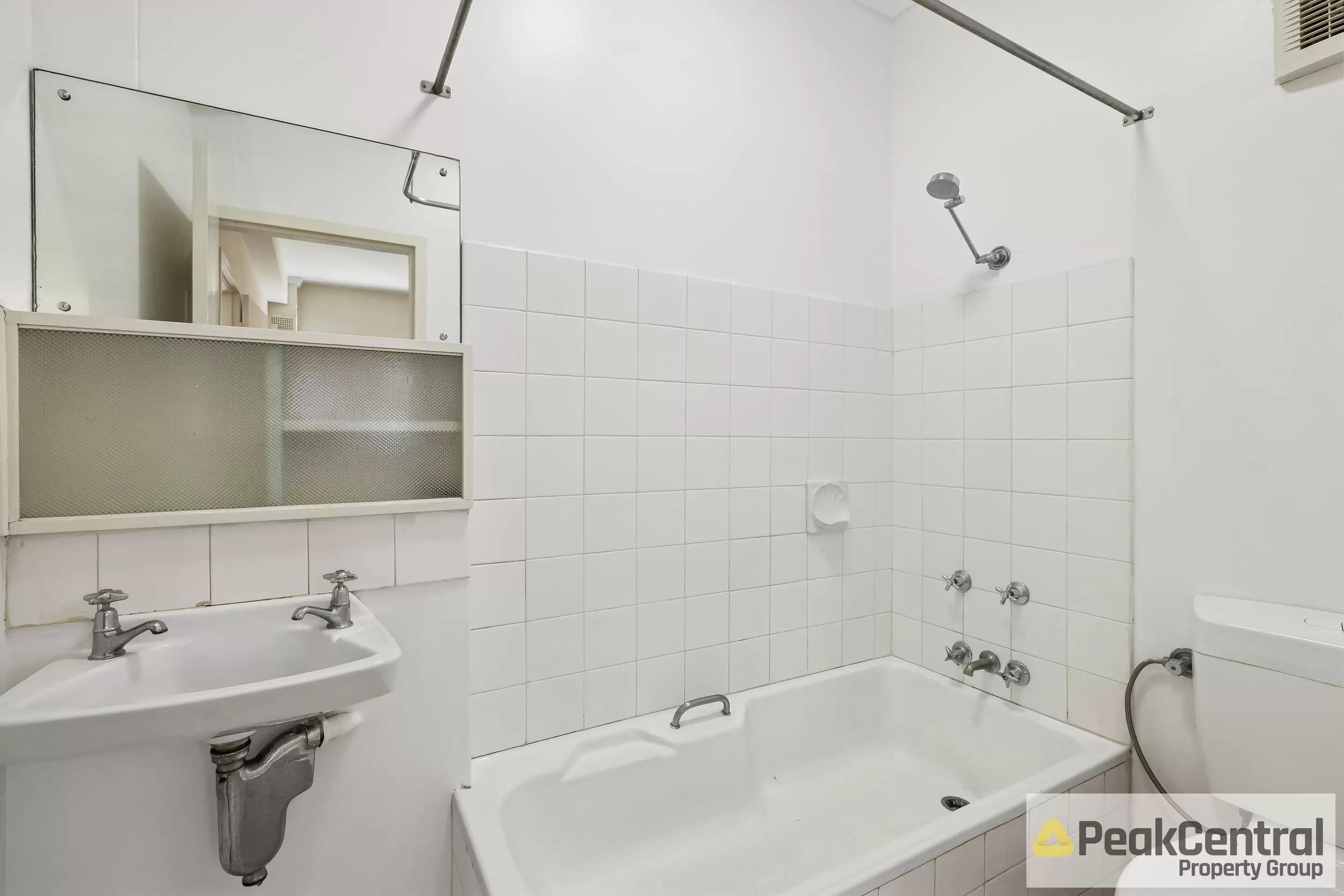 2/37 Paulik Way, Hamilton Hill For Sale by Peak Central Property Group - image 9