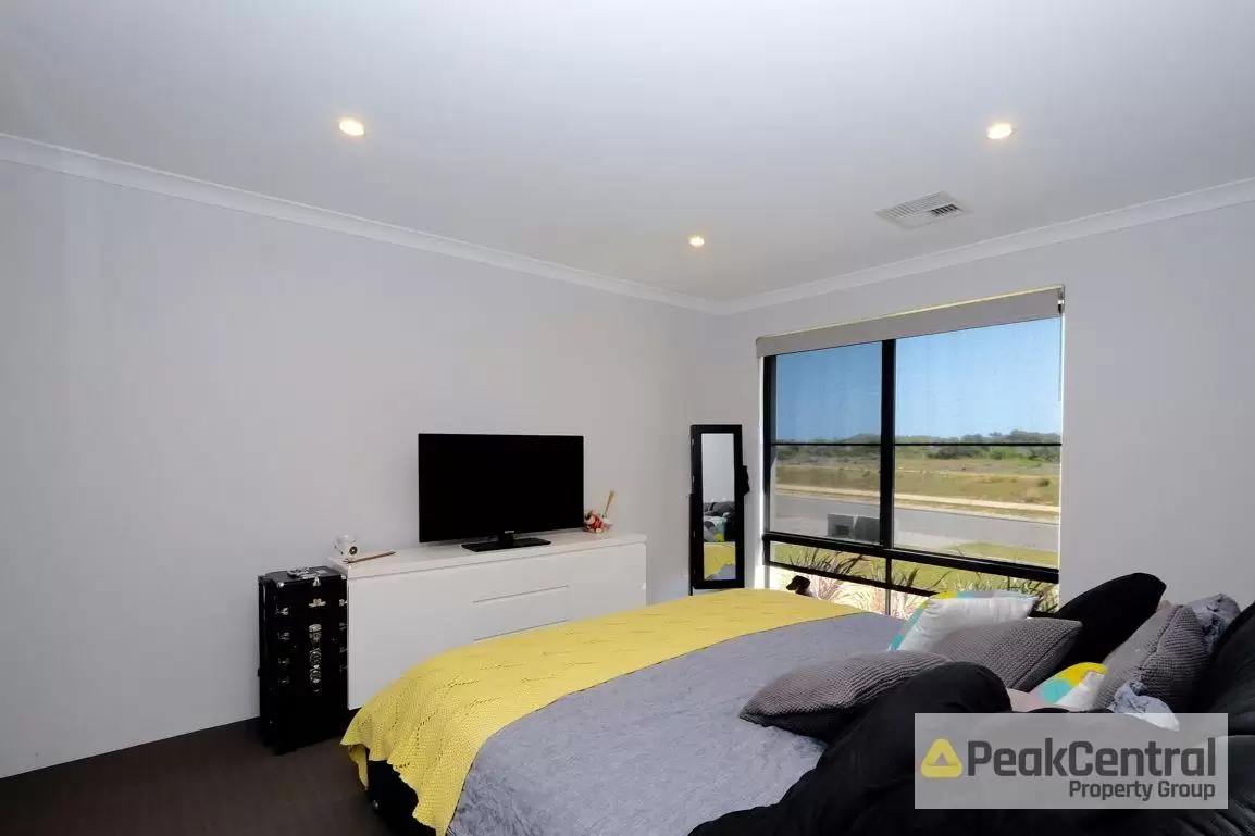 184 Badgerup Avenue, Lakelands Leased by Peak Central Property Group - image 9