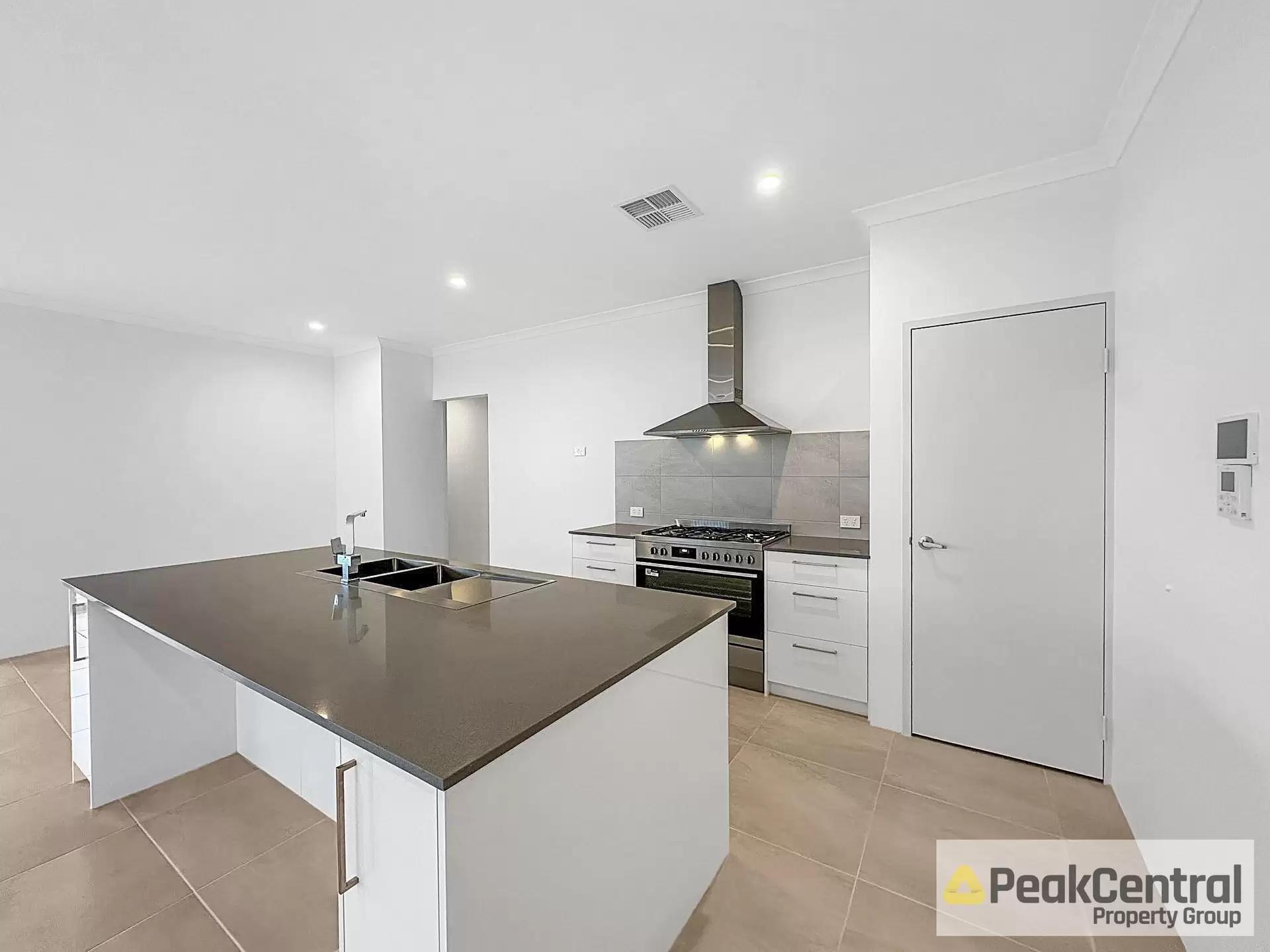 1 Novo Way, Baldivis Leased by Peak Central Property Group - image 1