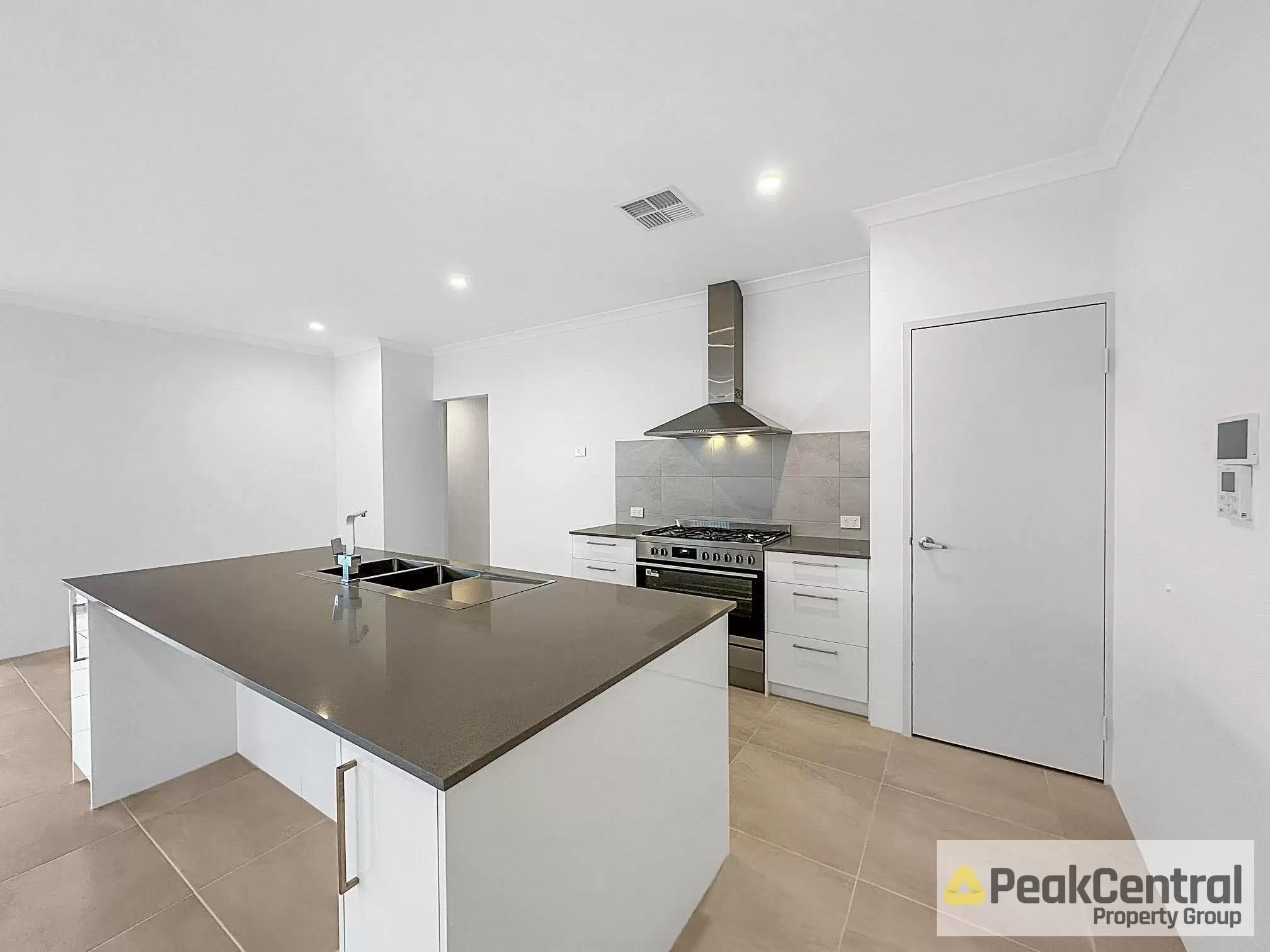 1 Novo Way, Baldivis Leased by Peak Central Property Group - image 3
