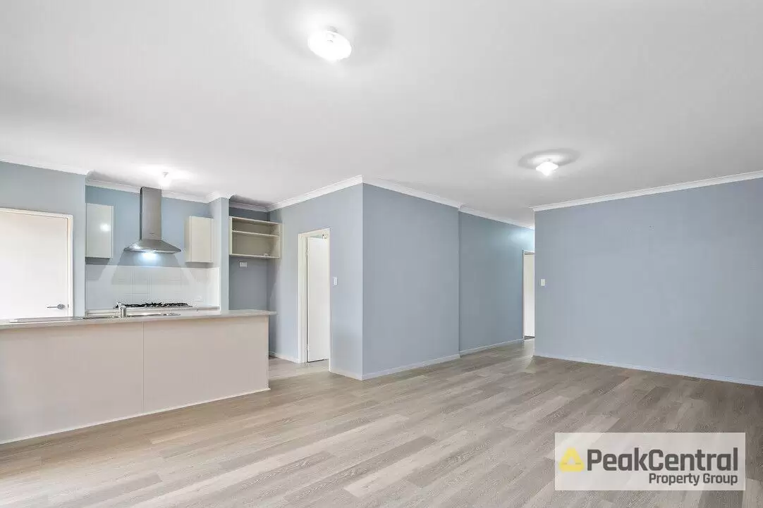 4 Yanga Court, Lakelands Leased by Peak Central Property Group - image 4