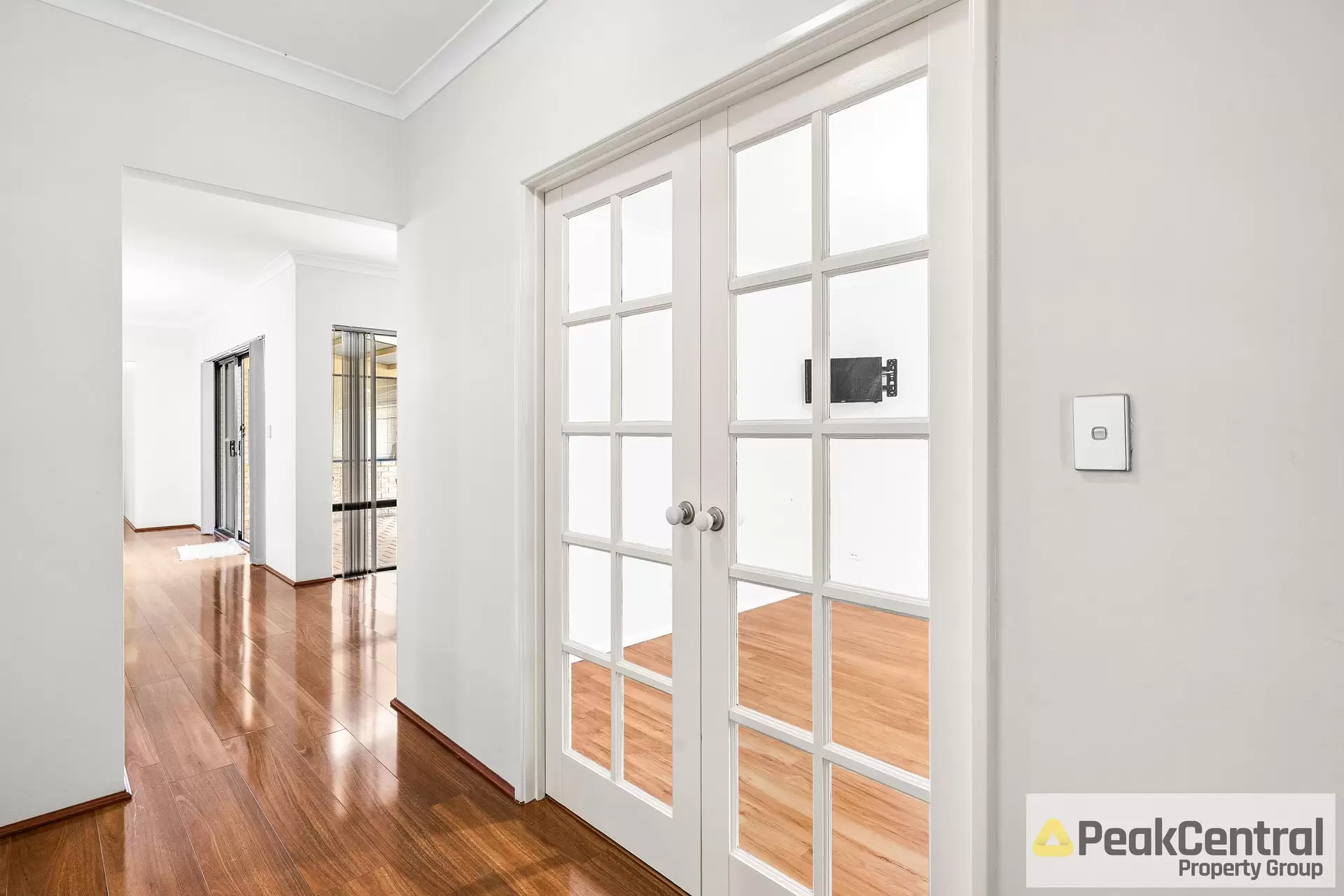 7 Yarra Promenade, Hammond Park Leased by Peak Central Property Group - image 1