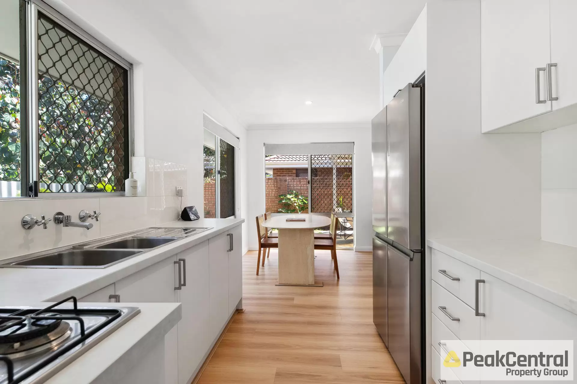 6/10-12 Palin Street, Palmyra Leased by Peak Central Property Group - image 1