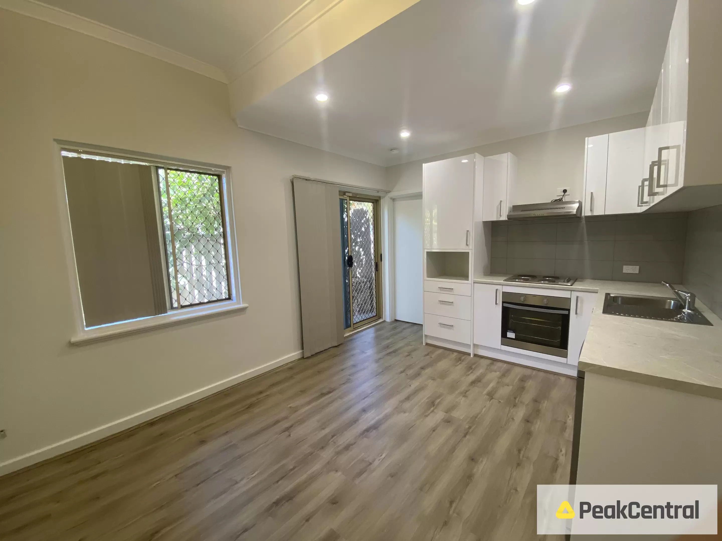 B/66 Frederick Road, Hamilton Hill For Lease by Peak Central Property Group - image 2