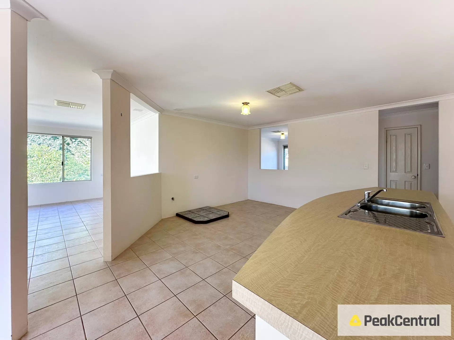 25 Rochester Way, Meadow Springs For Lease by Peak Central Property Group - image 1