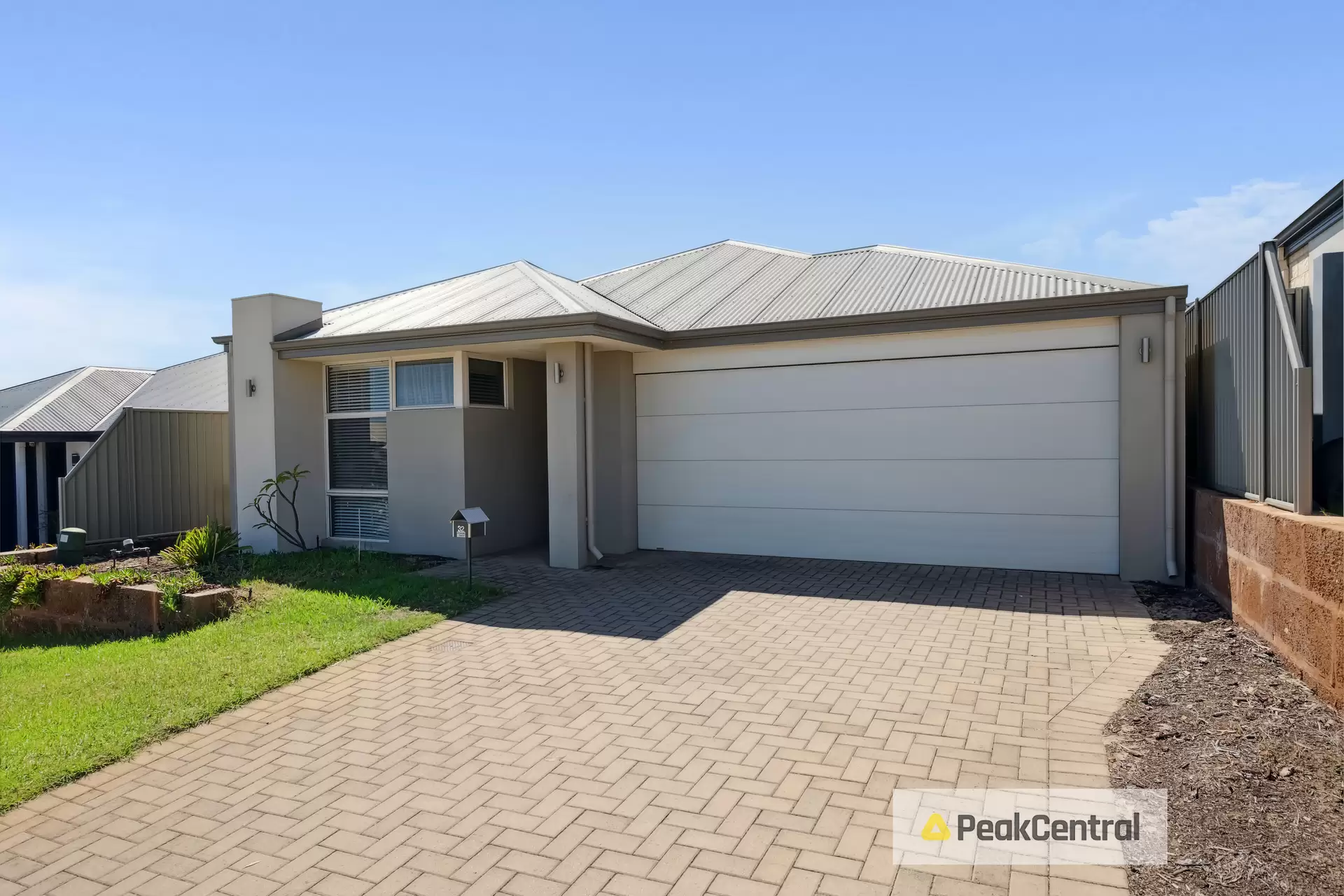 32 Needlewood Loop, Wandi Sold by Peak Central Property Group - image 1