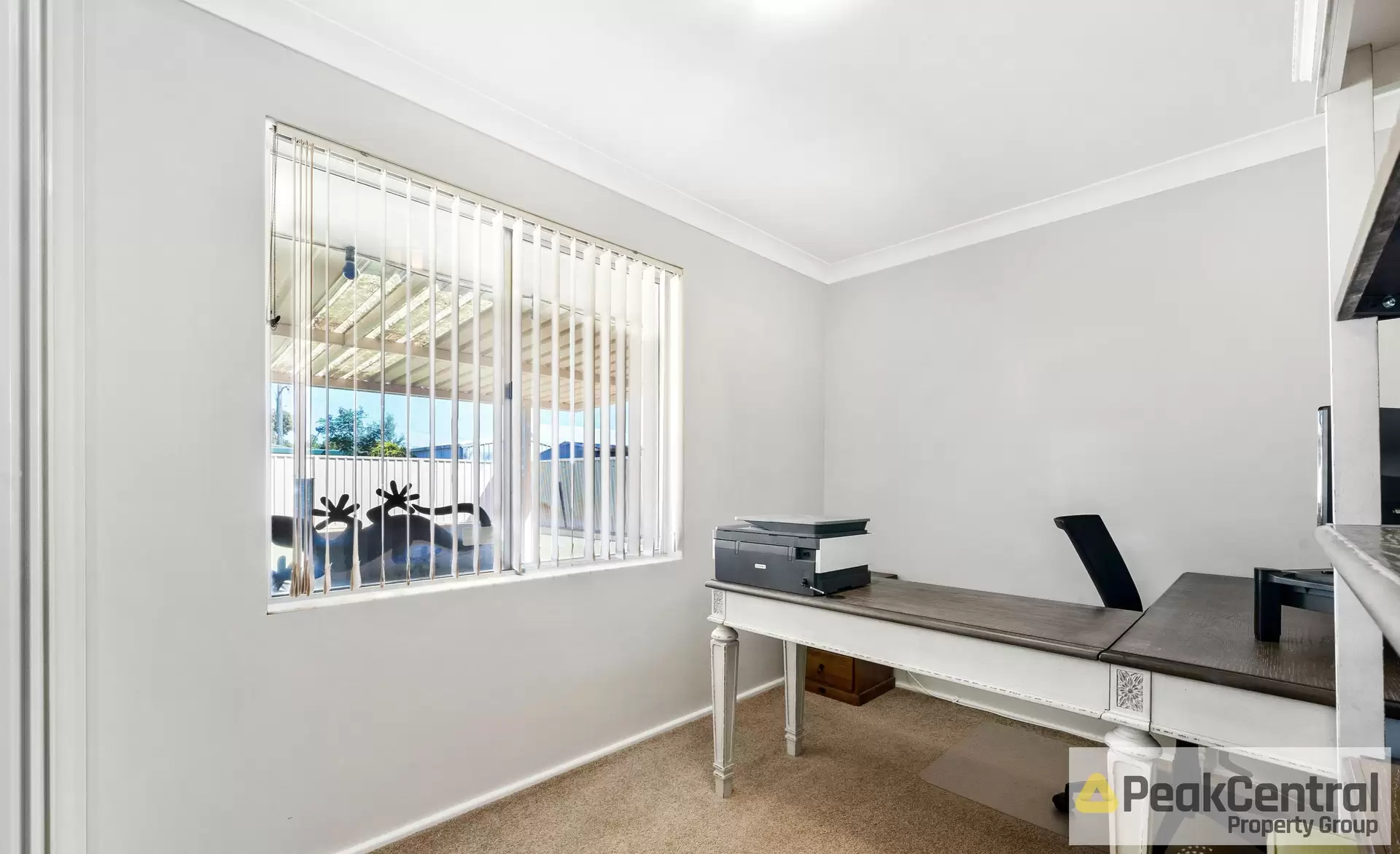 4 Tall Karri Close, Camillo Leased by Peak Central Property Group - image 1