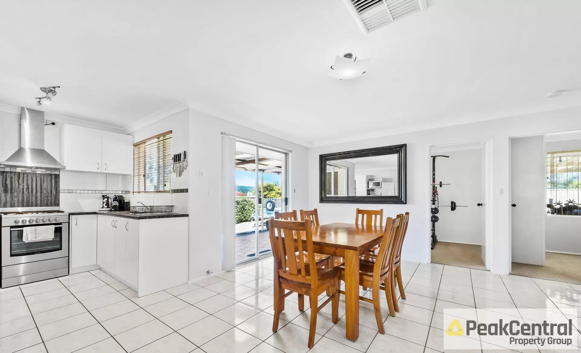 4 Tall Karri Close, Camillo Leased by Peak Central Property Group - image 1