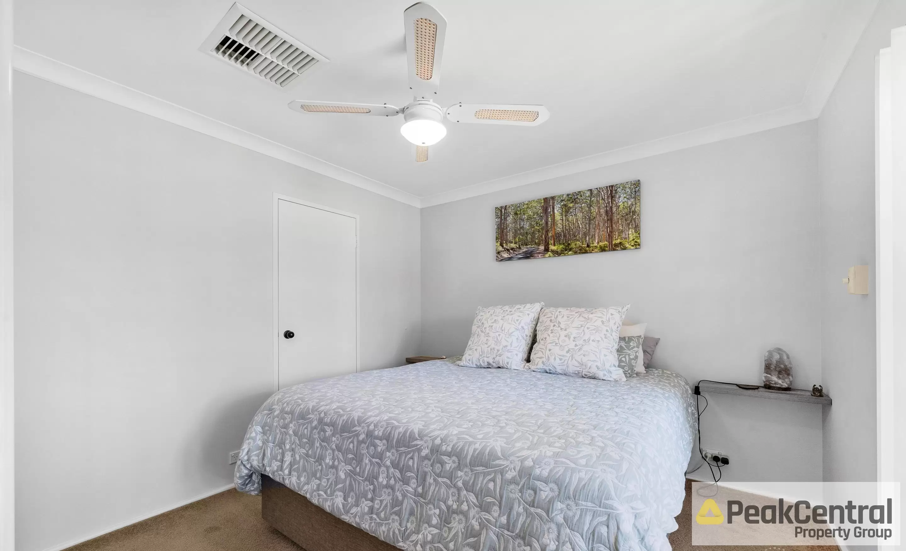 4 Tall Karri Close, Camillo Leased by Peak Central Property Group - image 6