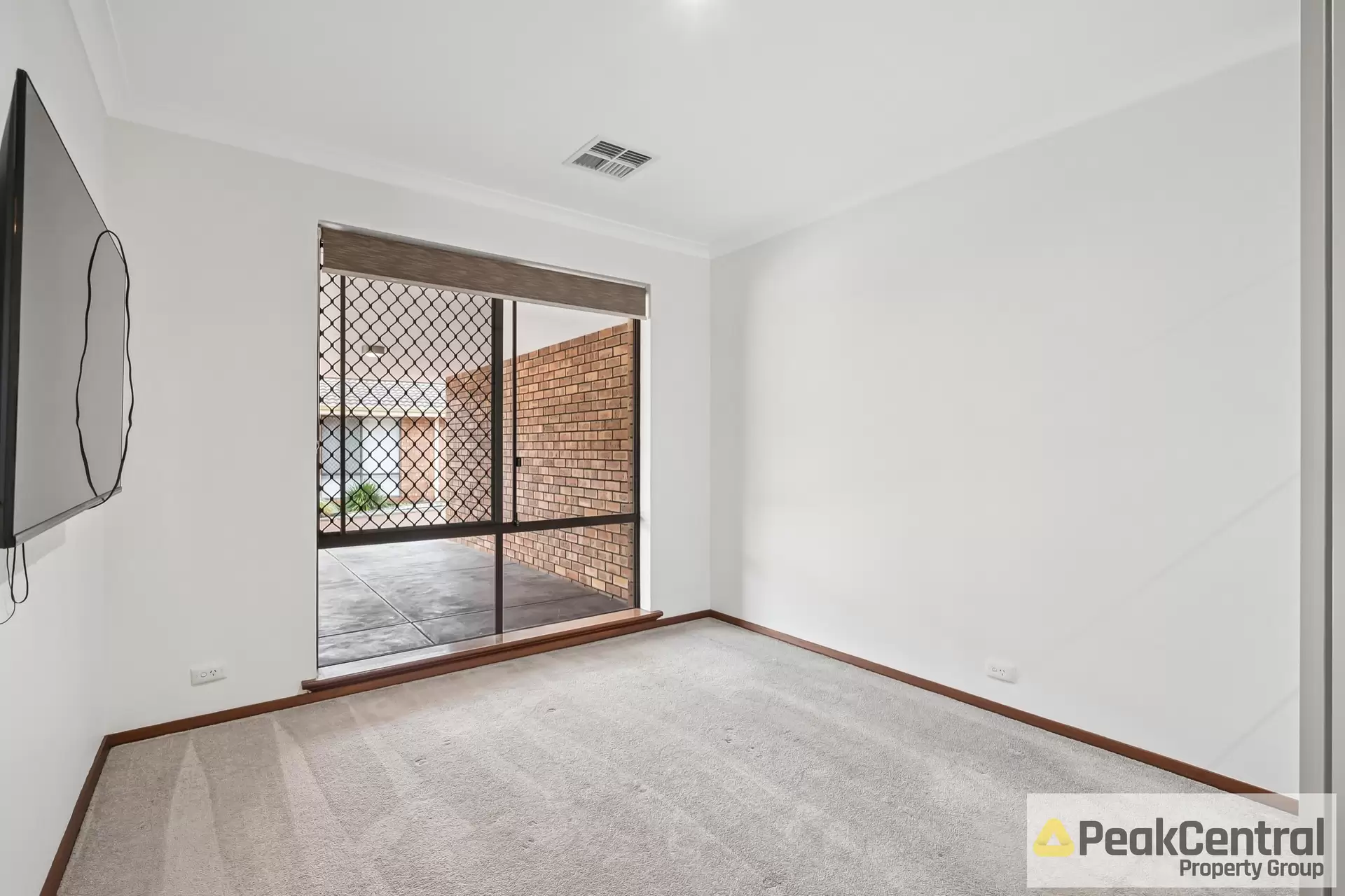 8/82-84 Waddell Road, Bicton Leased by Peak Central Property Group - image 1