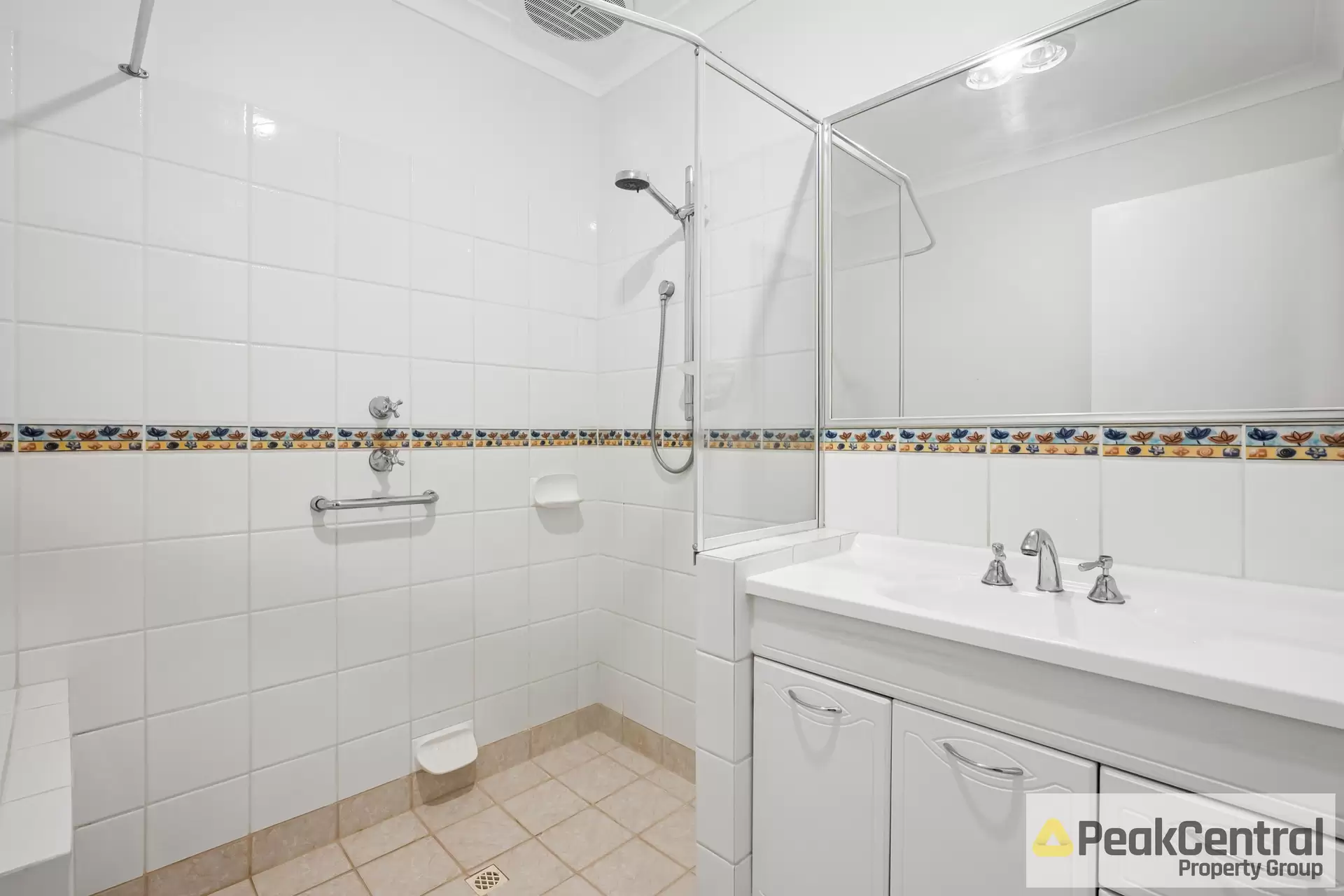8/82-84 Waddell Road, Bicton Leased by Peak Central Property Group - image 1