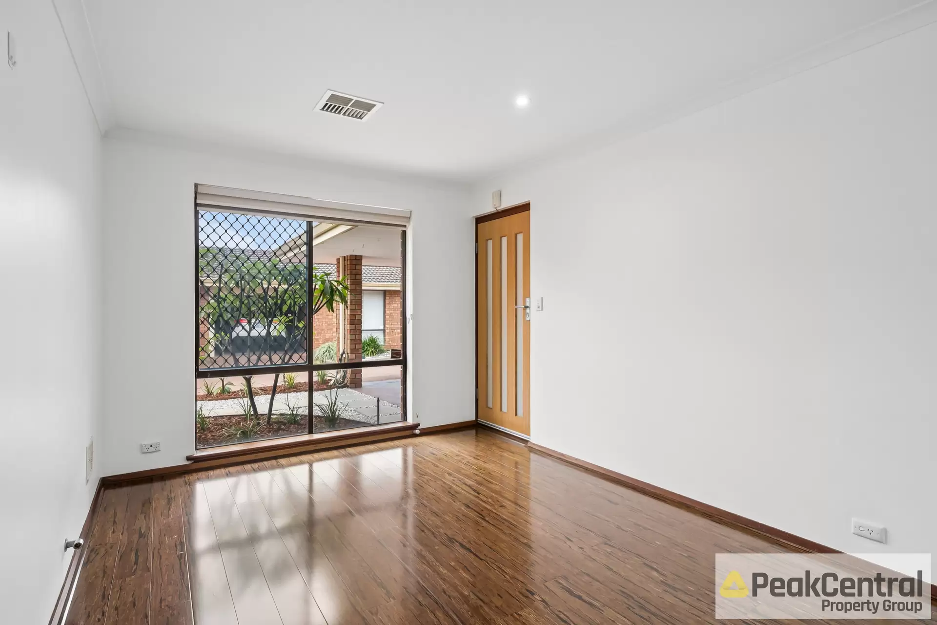 8/82-84 Waddell Road, Bicton Leased by Peak Central Property Group - image 1