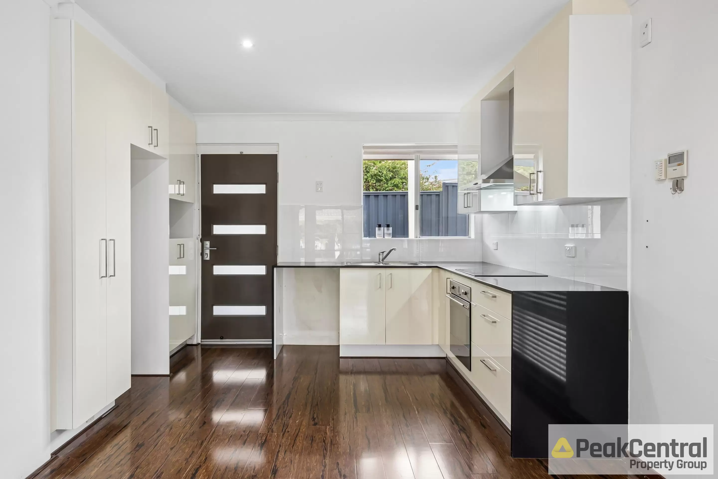 8/82-84 Waddell Road, Bicton Leased by Peak Central Property Group - image 2