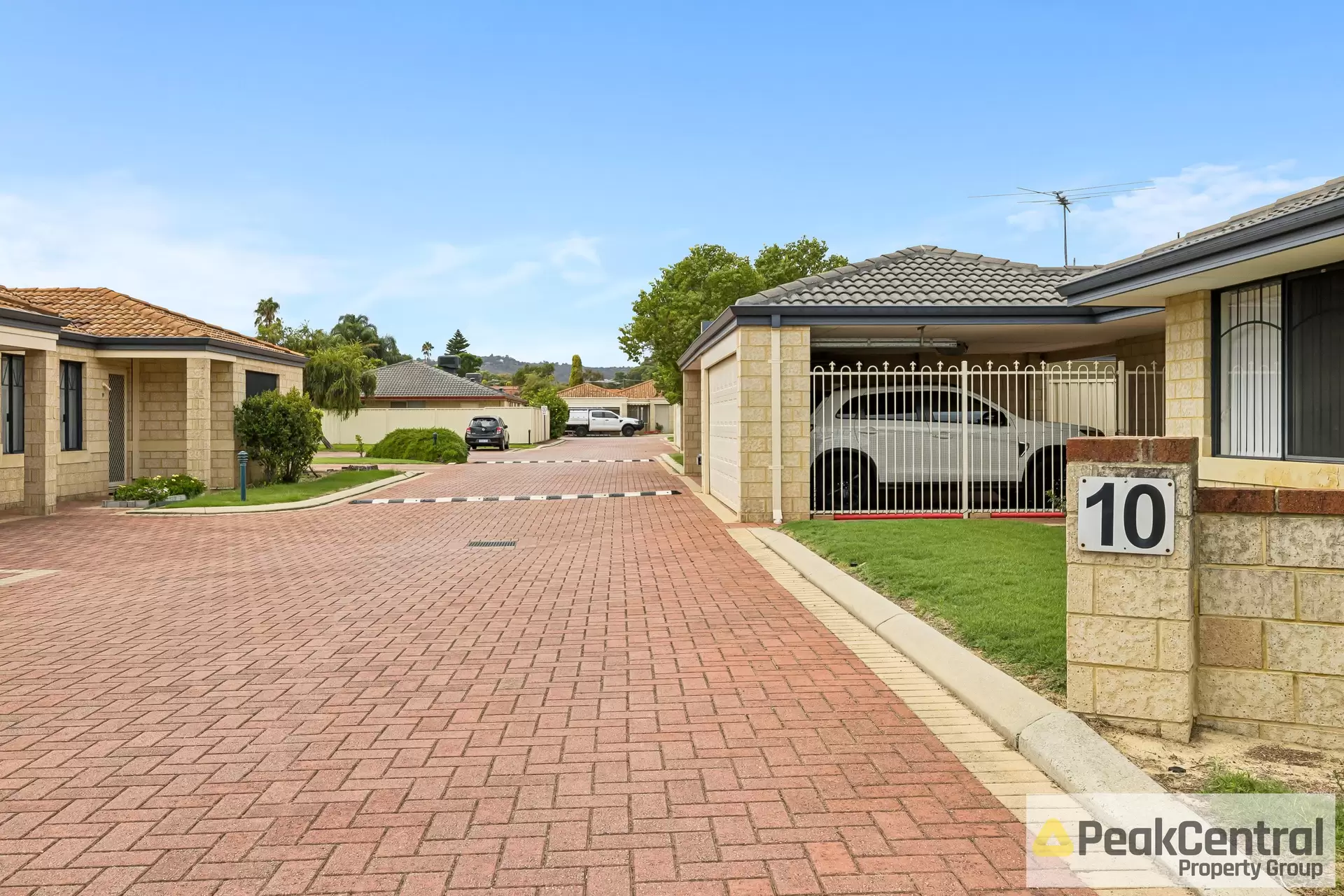 10/10 Peach Tree Way, Forrestfield For Sale by Peak Central Property Group - image 1