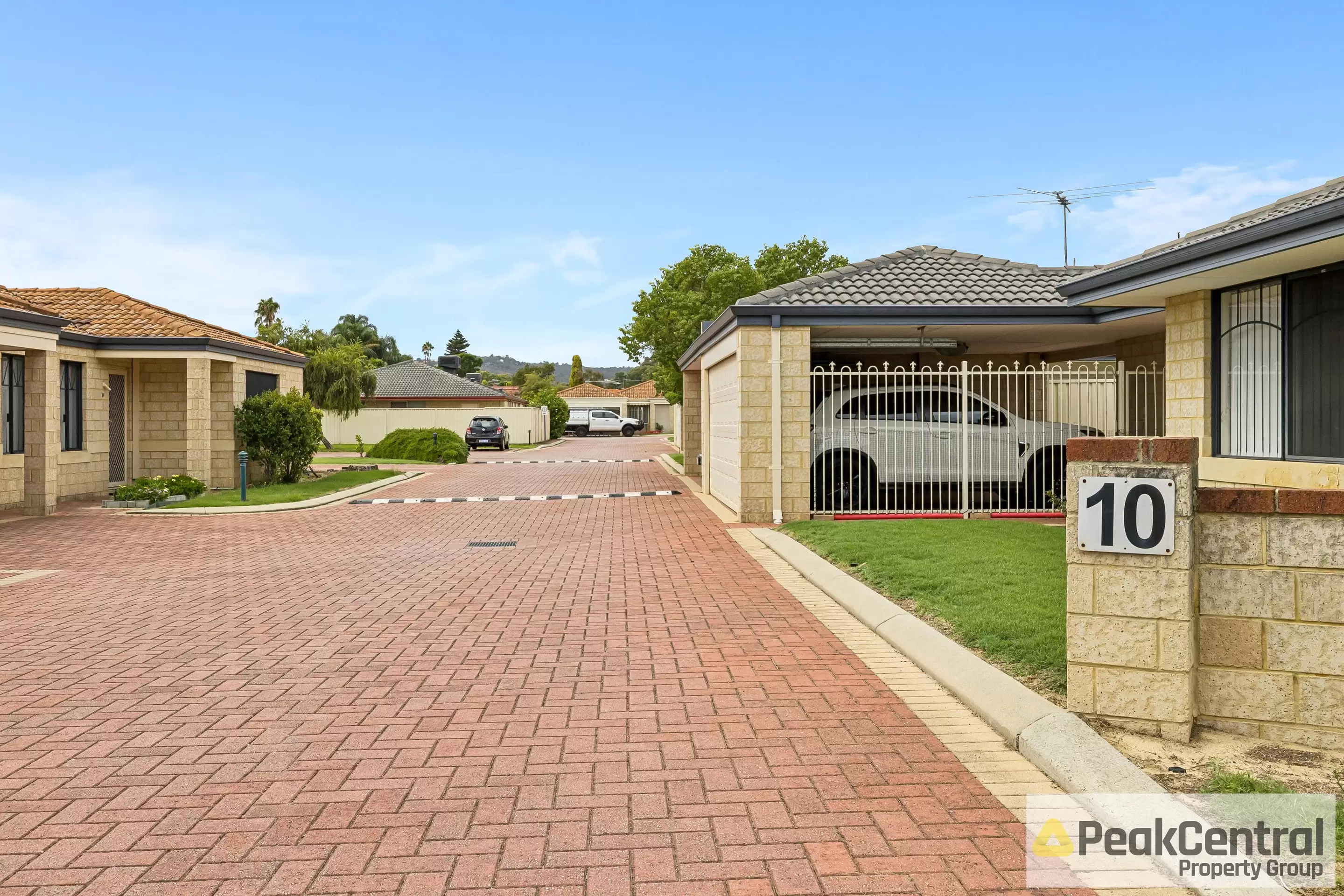 10/10 Peach Tree Way, Forrestfield For Sale by Peak Central Property Group - image 1