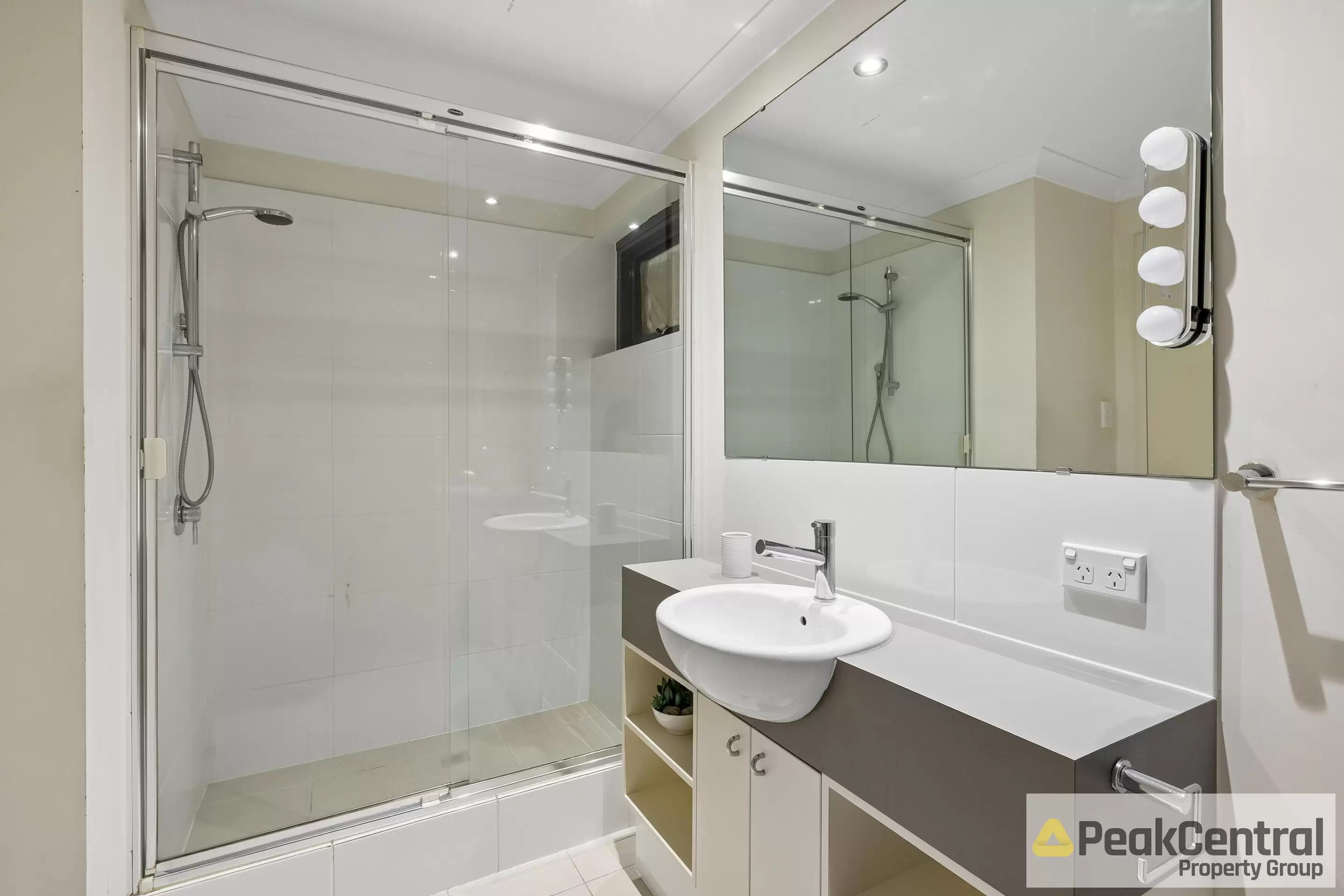 21/18 Wellington Street, East Perth For Sale by Peak Central Property Group - image 11