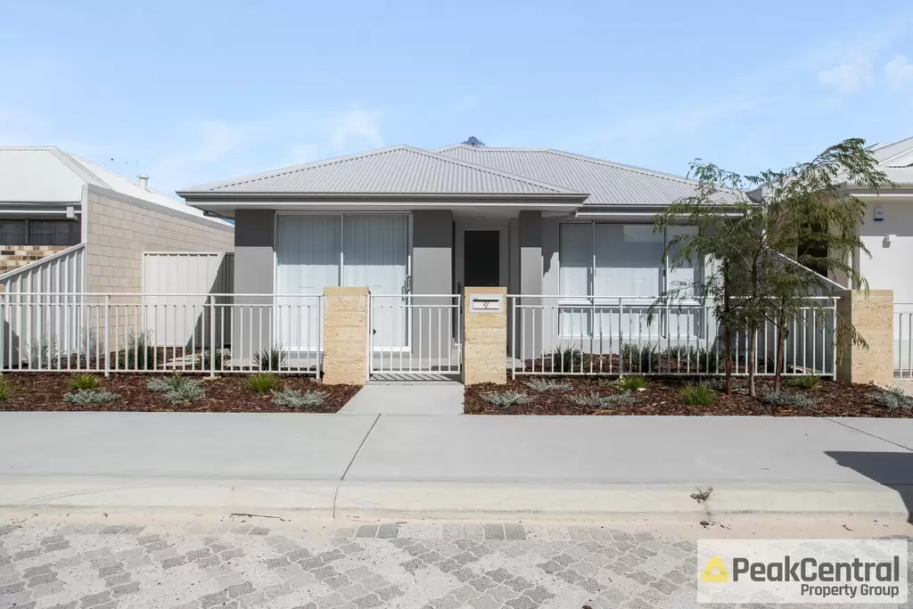 27 Azzurra Loop, Two Rocks For Lease by Peak Central Property Group