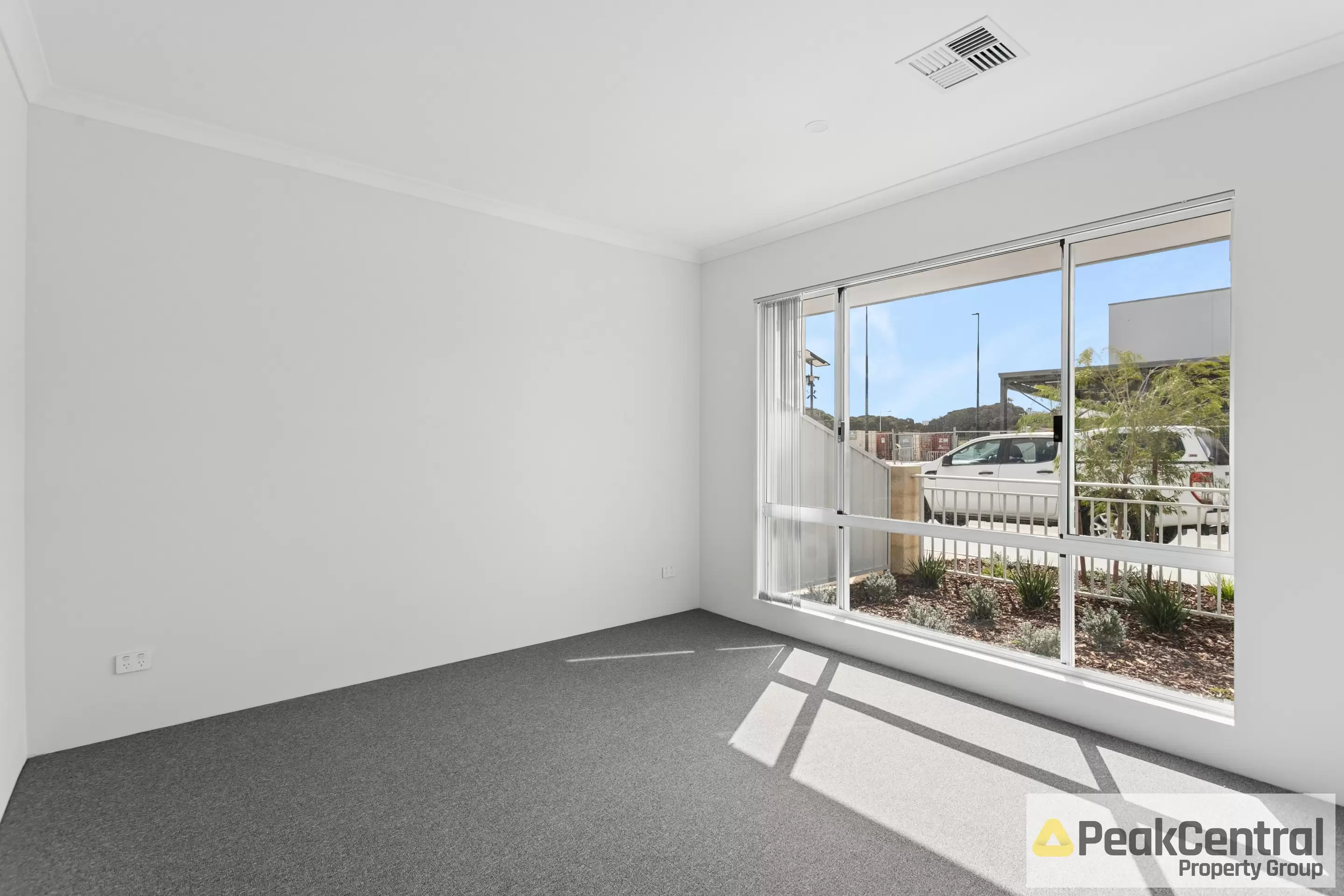 27 Azzurra Loop, Two Rocks For Lease by Peak Central Property Group - image 2