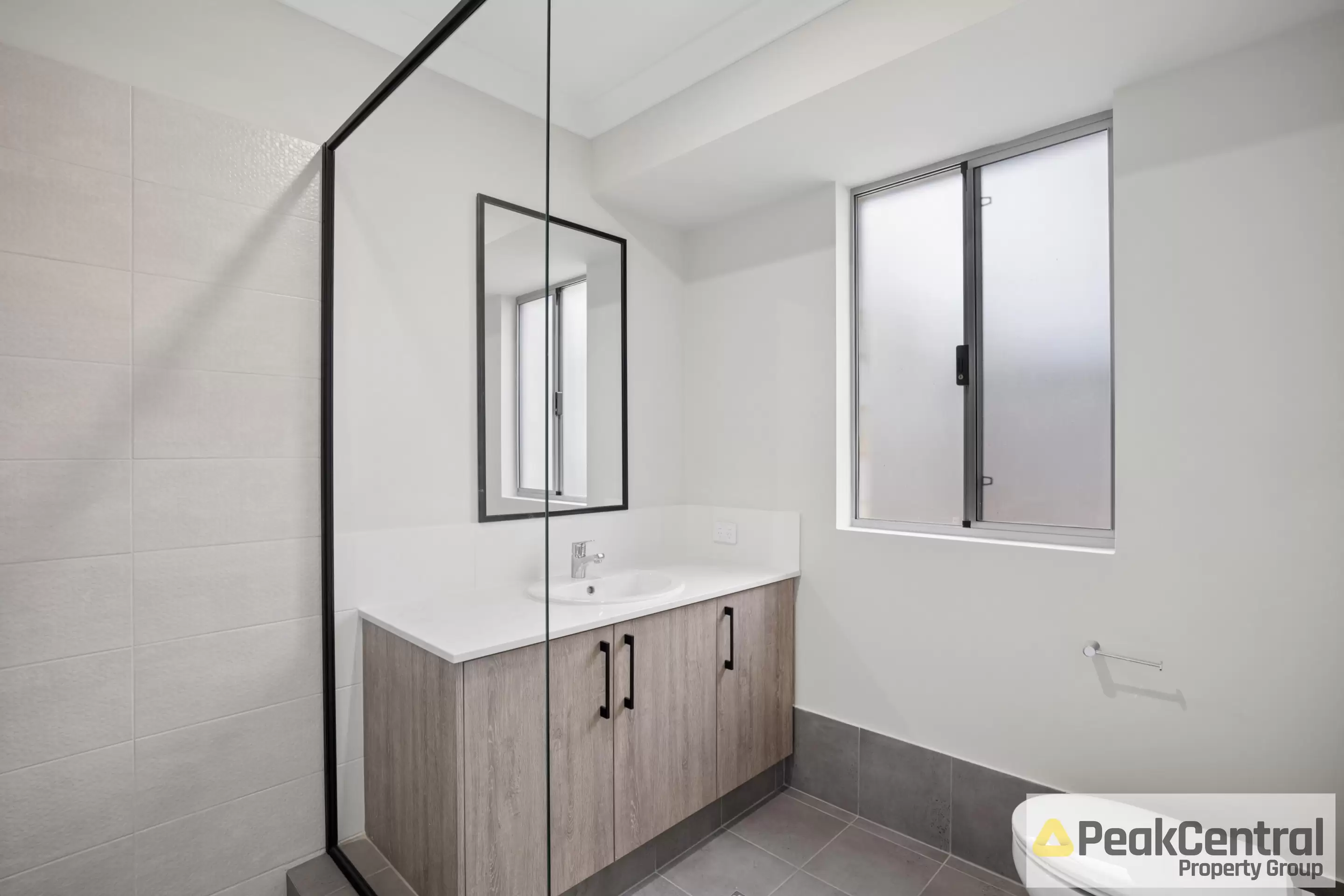 54 Glimmer Loop, Bennett Springs Leased by Peak Central Property Group - image 4