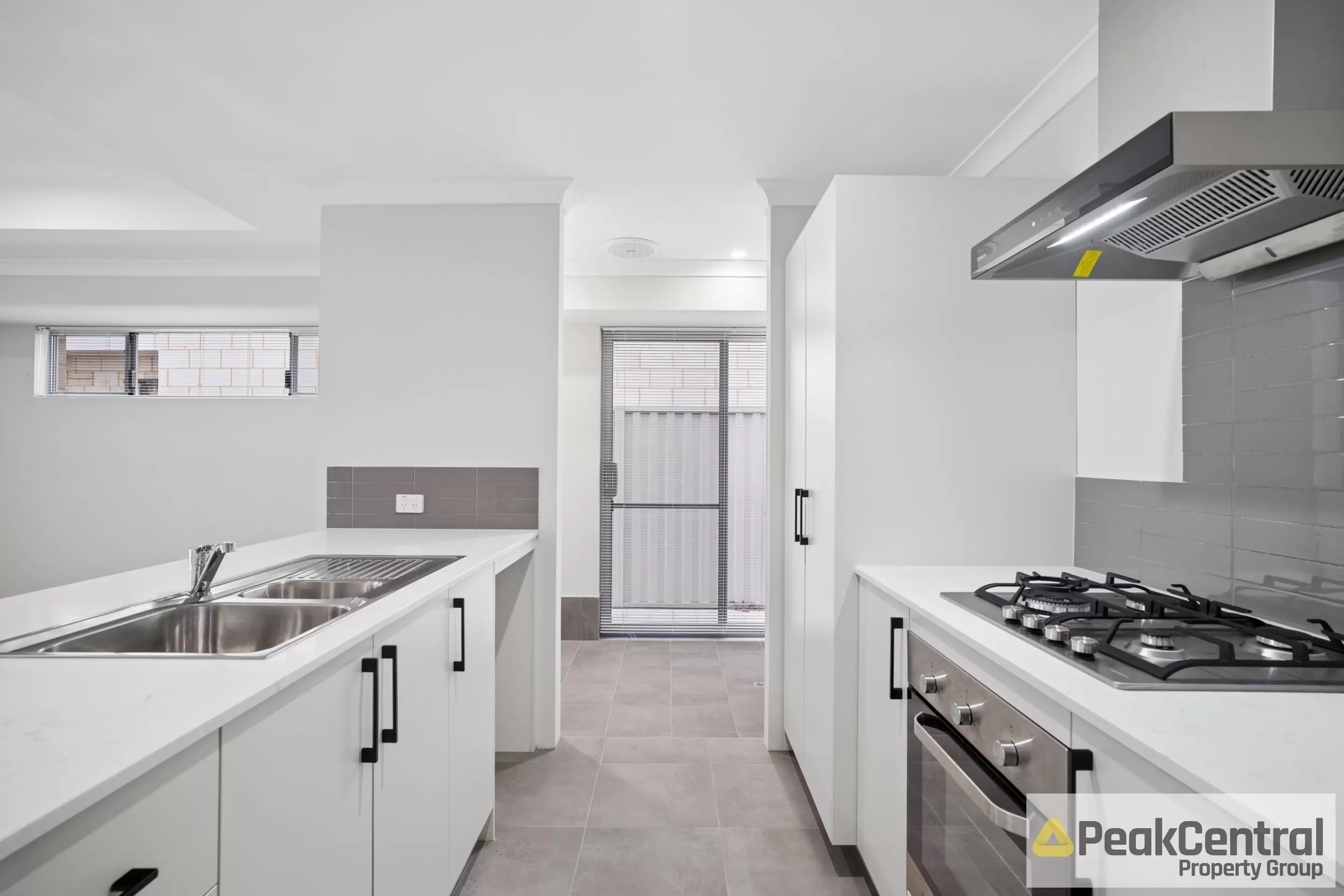 54 Glimmer Loop, Bennett Springs Leased by Peak Central Property Group - image 5