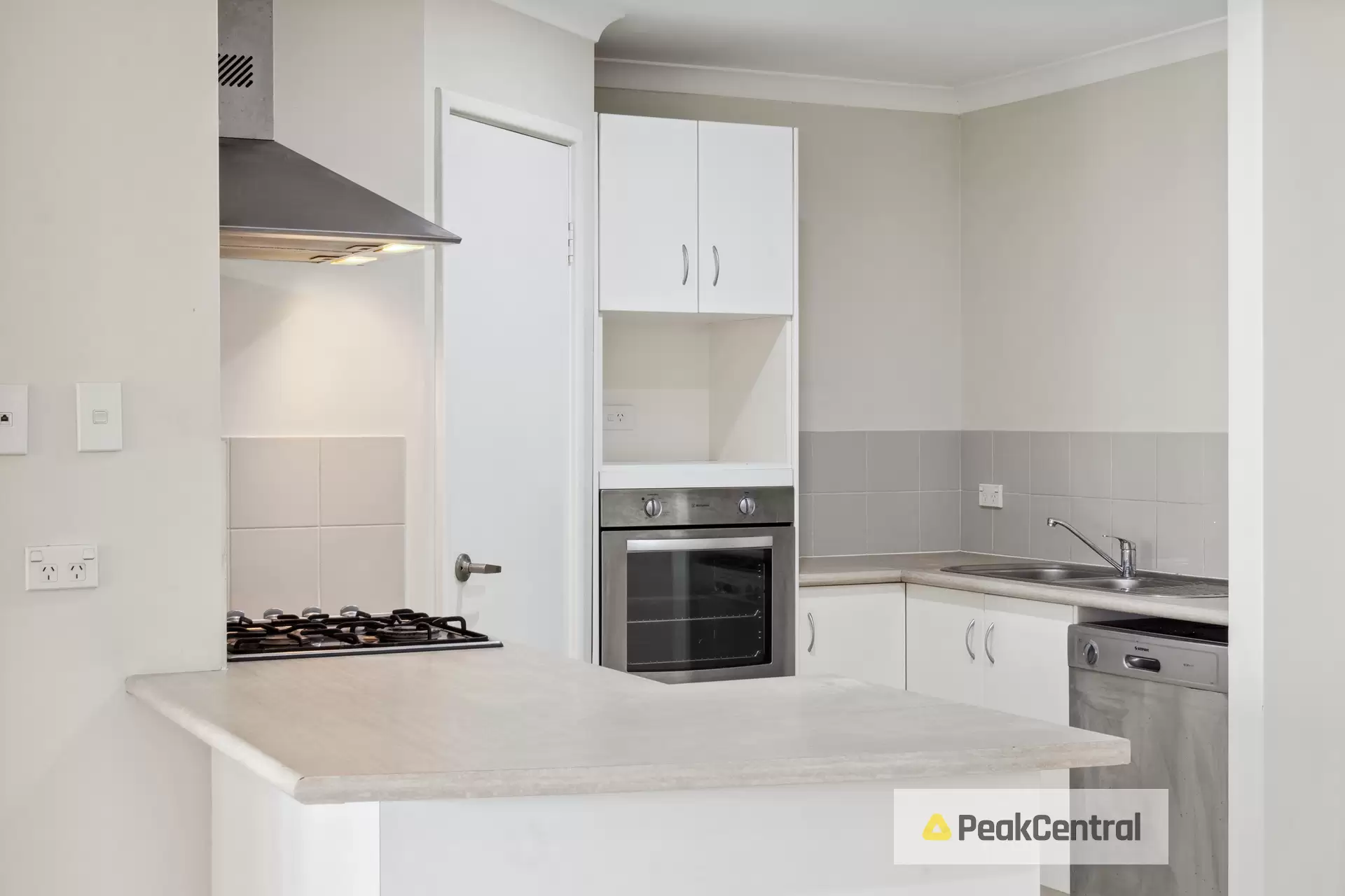 22/24 Burton Street, Cannington Sold by Peak Central Property Group - image 9