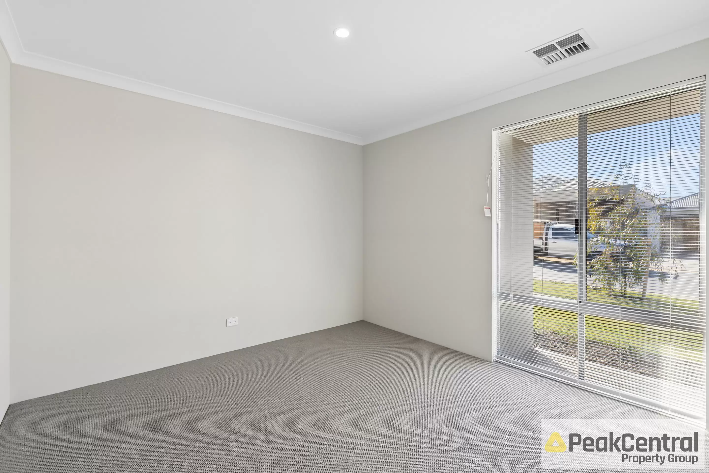 55 Cashmere Chase, Alkimos Leased by Peak Central Property Group - image 3
