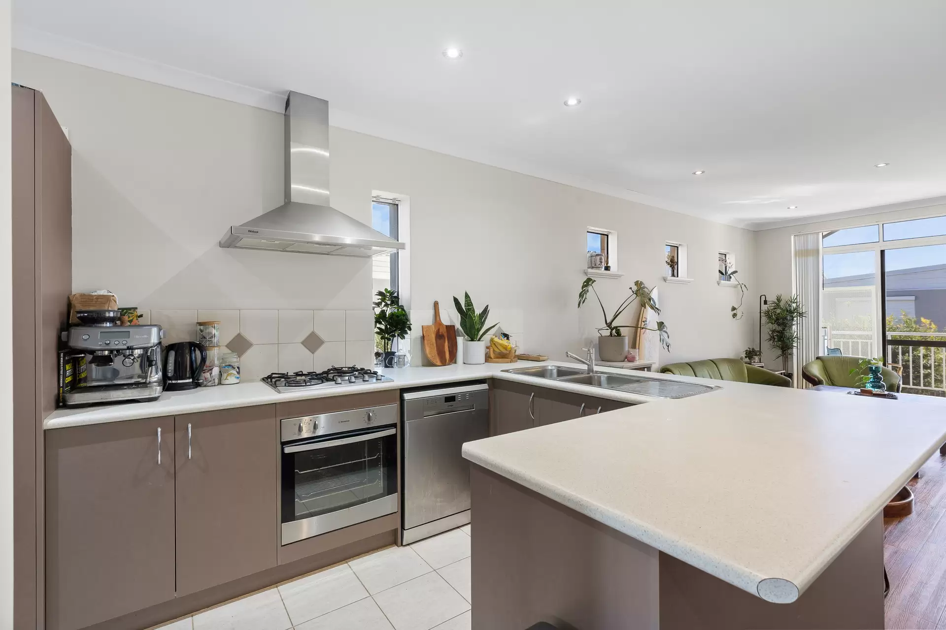 3/191 Rockingham Beach Road, Rockingham Sold by Peak Central Property Group - image 1