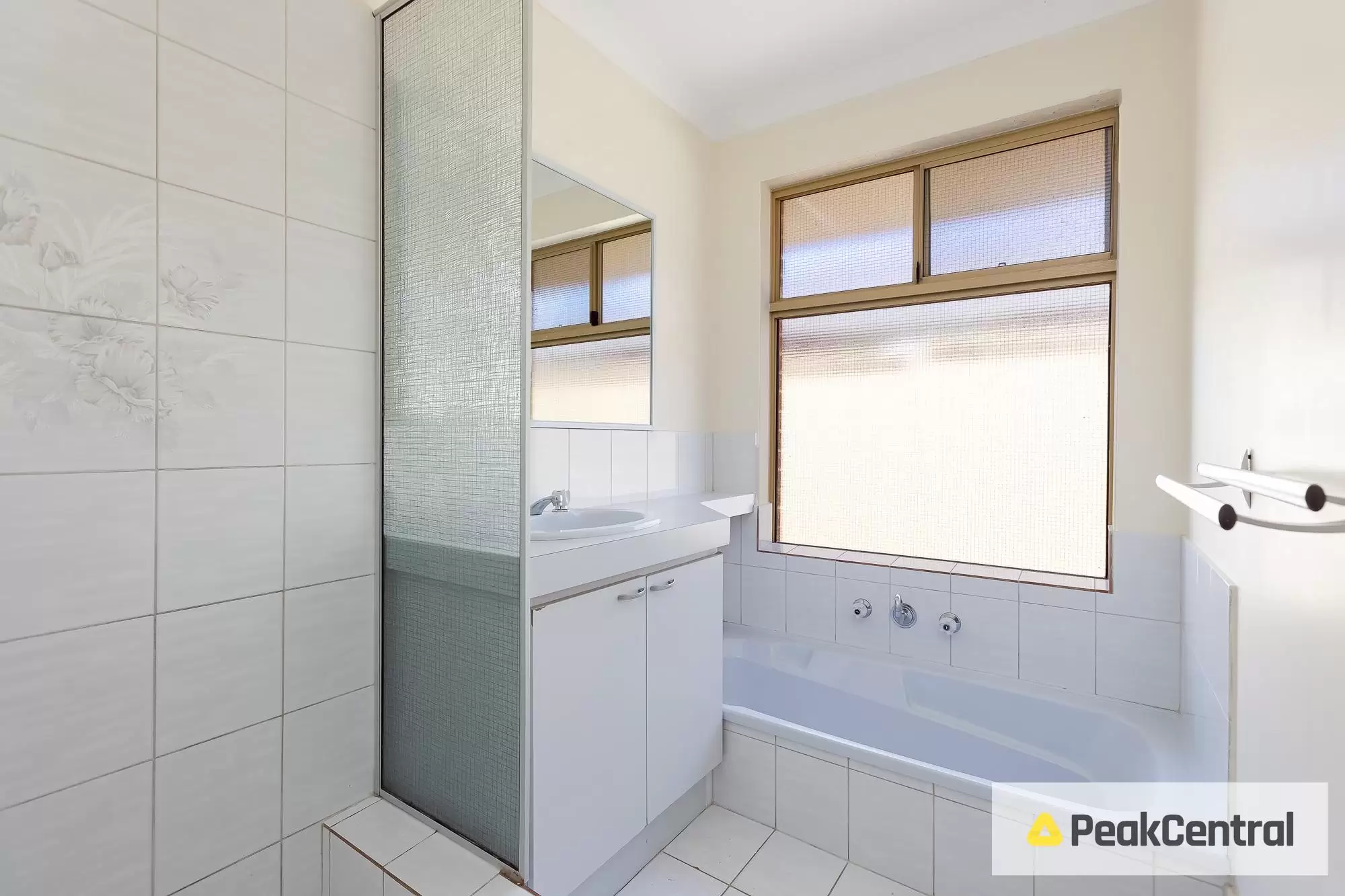 11 Orleans Drive, Port Kennedy For Lease by Peak Central Property Group - image 28