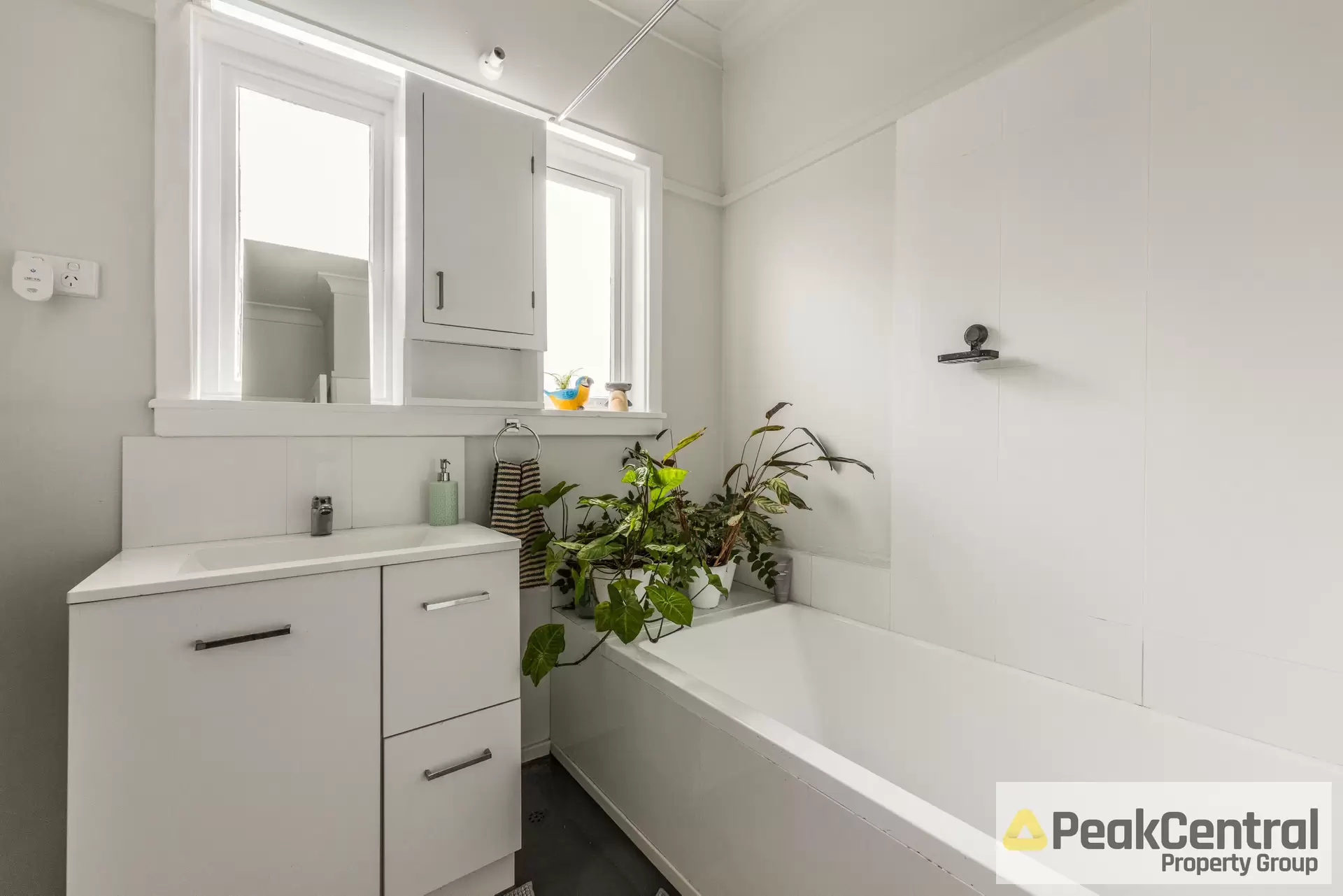 9 Cowcher Way, Medina Leased by Peak Central Property Group - image 1